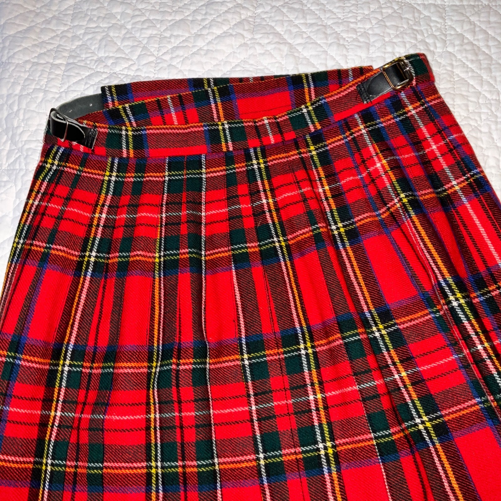 Vintage 90s Womens Kilt skirt size 4 to 6 red plaid pleated wool buckles