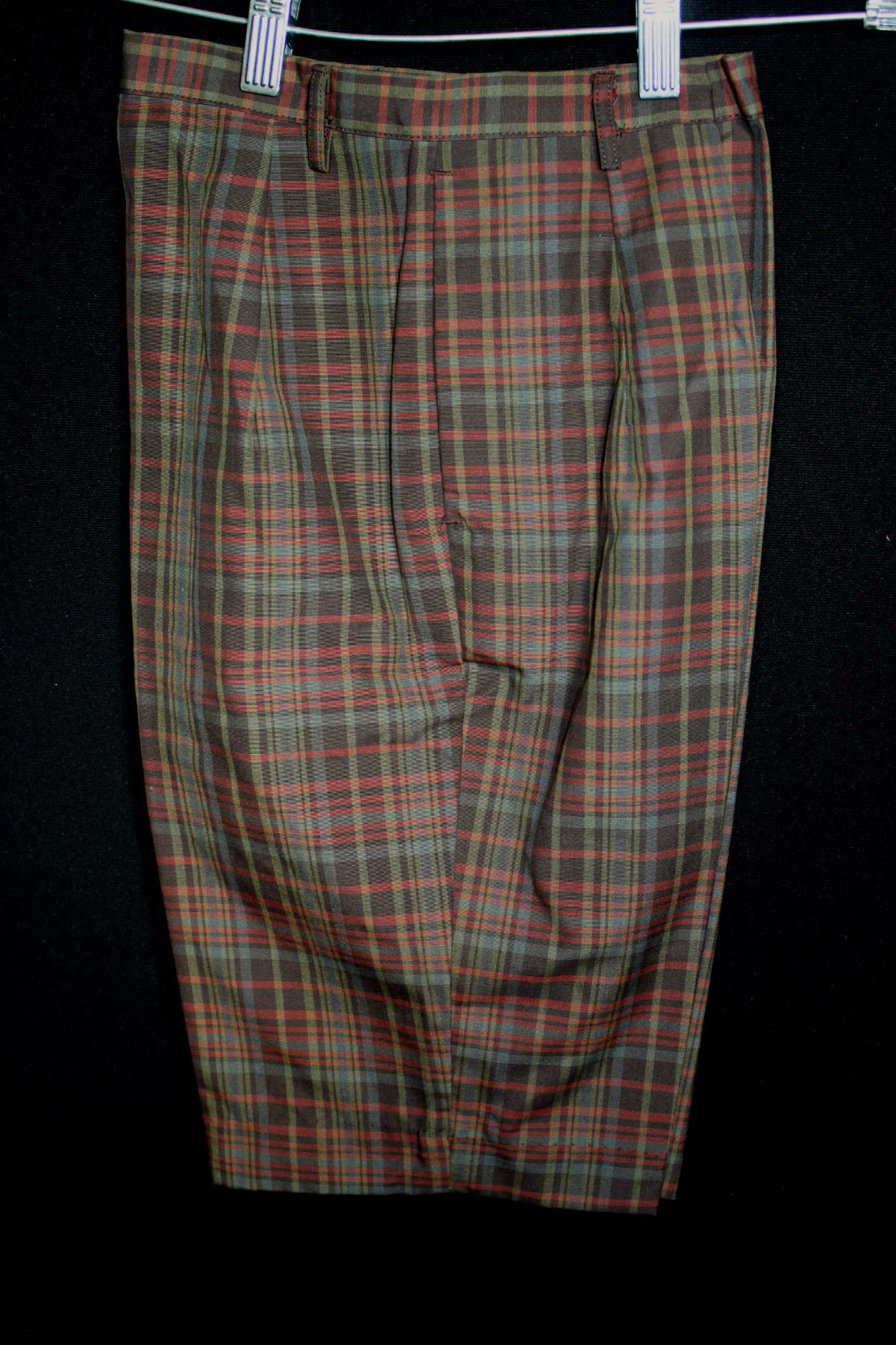 VINTAGE DEADSTOCK 1950’S-1960’S DARK COTTON PLAID BERMUDA SHORTS 26 INCH WAIST