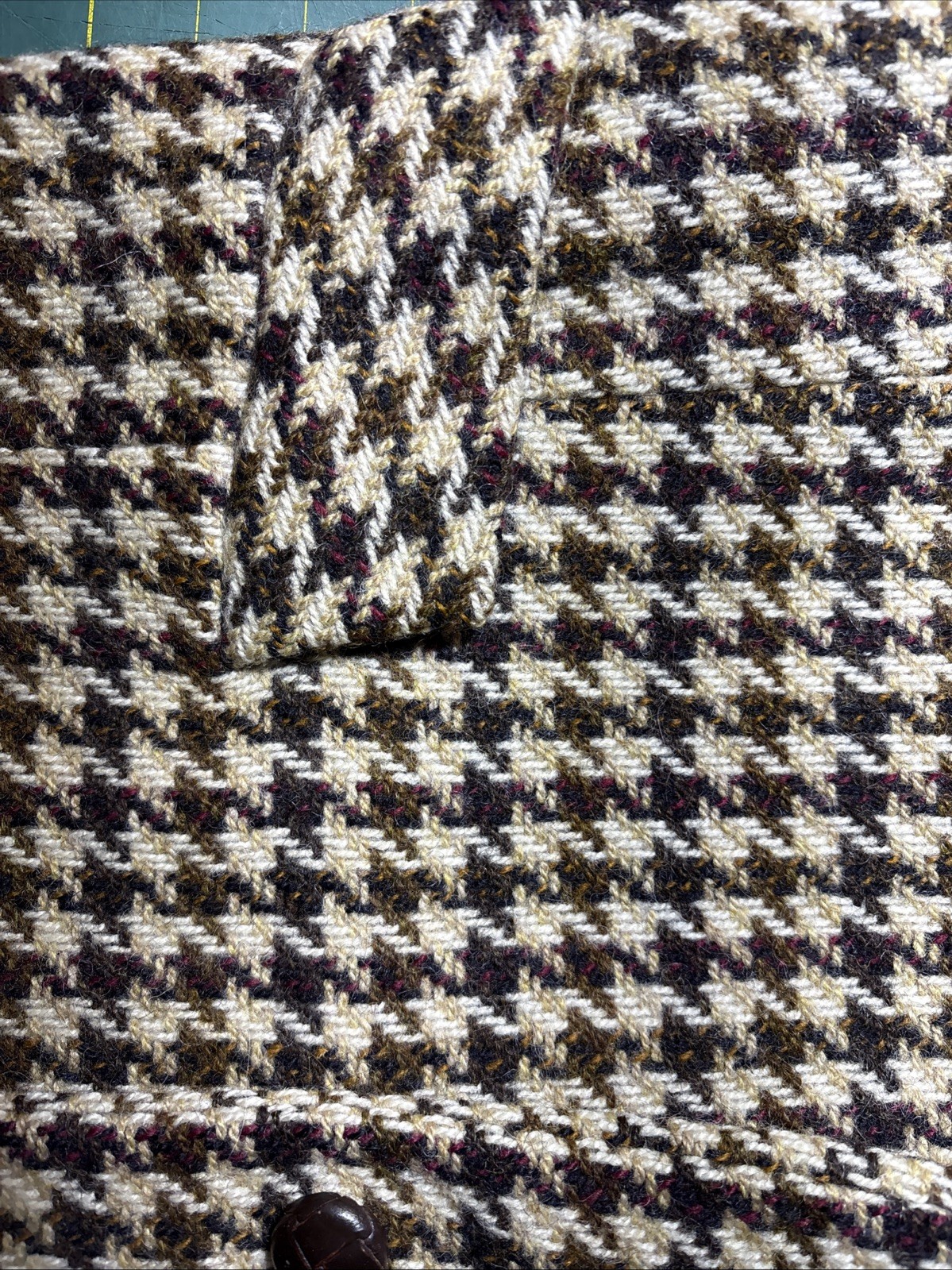 International Ladies Garment Workers Union Brown Beige Wool Houndstooth Coat 60s