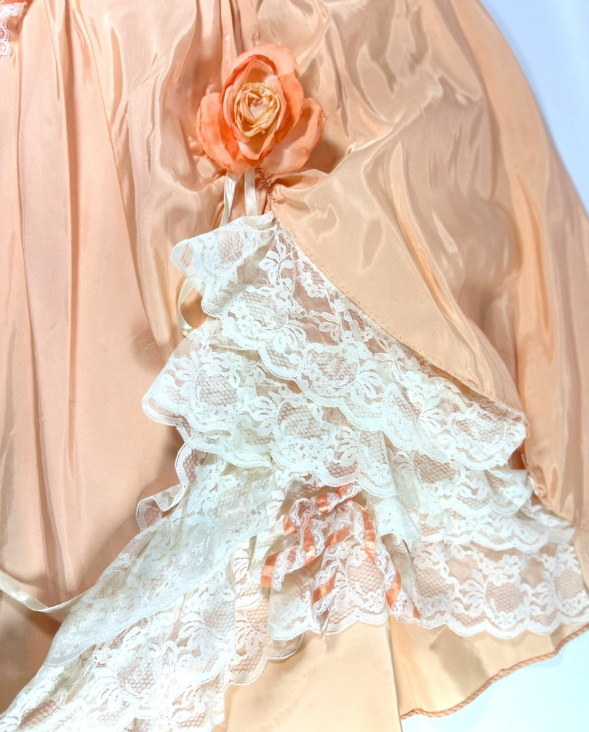 Glenrob Vintage 1980s Girls Prom Dress Peach Size 3-4 w/Lace & Rose X Small