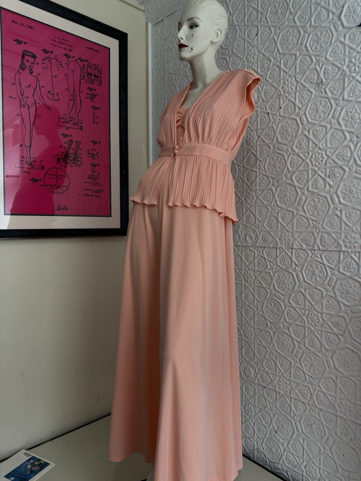 vintage 1970s peach gown-Prom-Party-Bridal-S/M orange maxi dress Femme pink