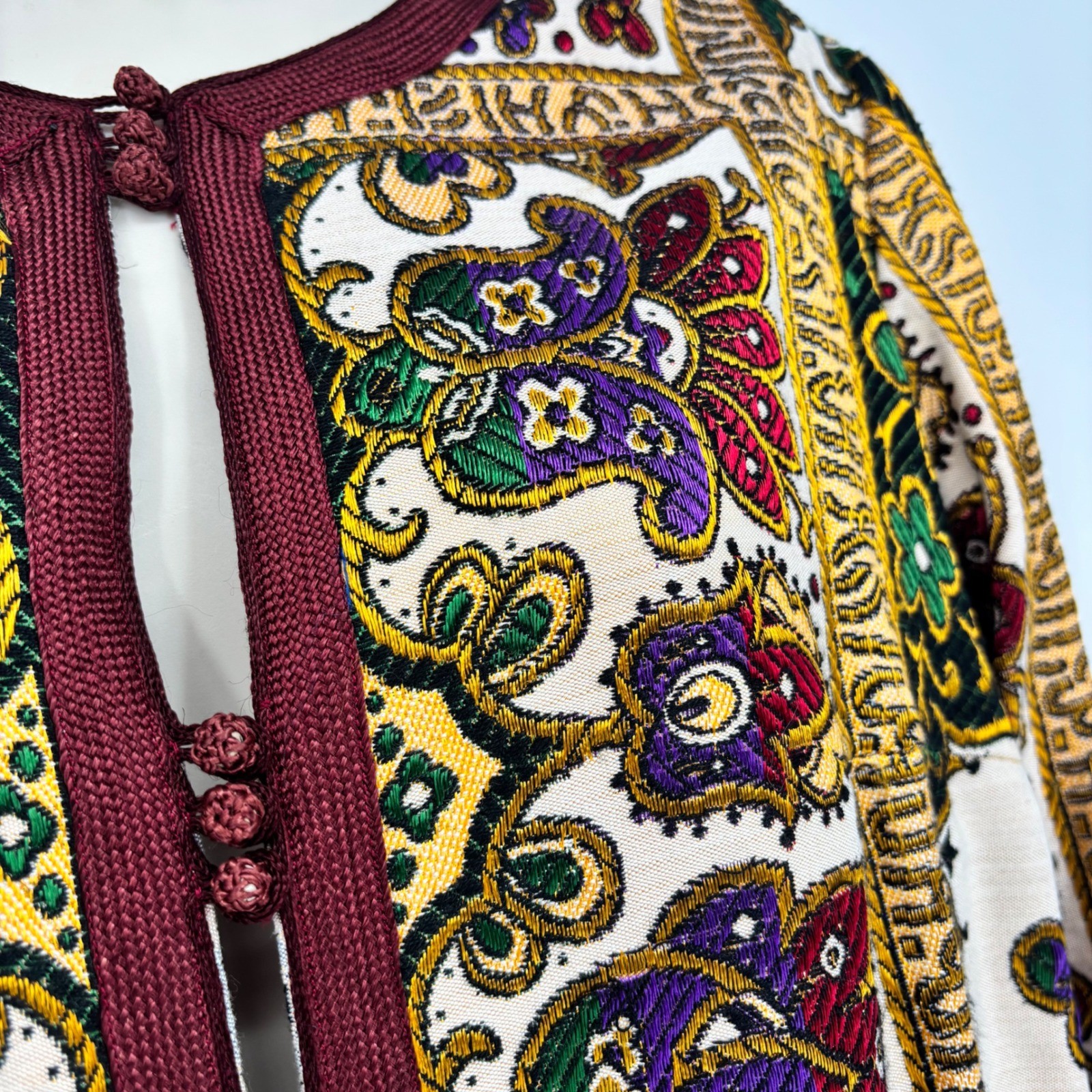 Vintage Tapestry Mandala Jacket Burgundy Boho Woven Frog Button Cardigan Size 46