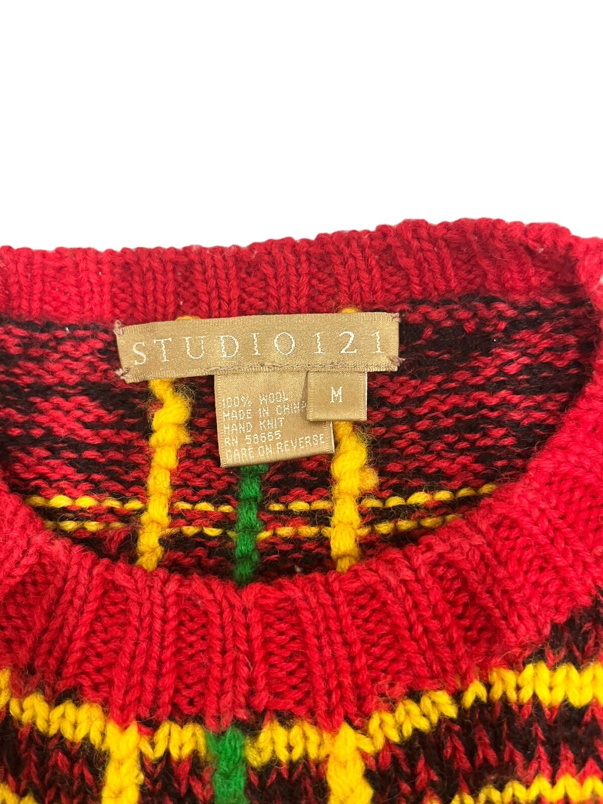 VTG Studio 121 Red/Black/Yellow Plaid Wool Knit Pullover Sweater Size M