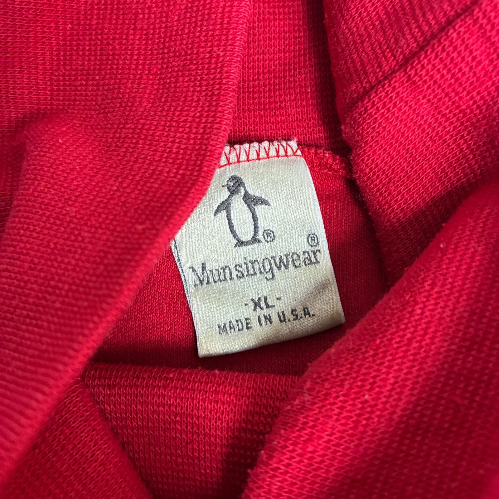 Vintage Munsingwear Red Turtleneck Long Sleeve Women’s XL Made in USA Solid Knit