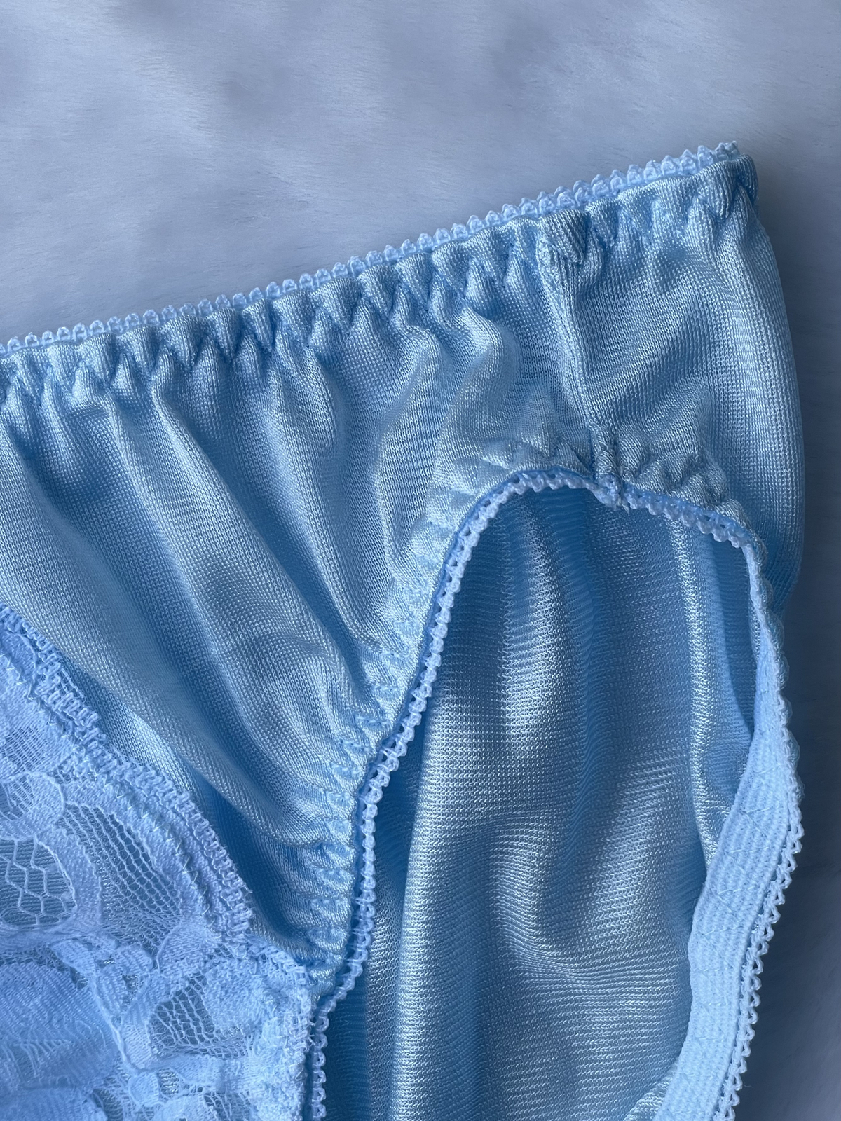 Vtg Slippery Powder Blue Nylon Panty Sheer Lace Hi Cut Briefs SZ.5-6 Hip 35-38″