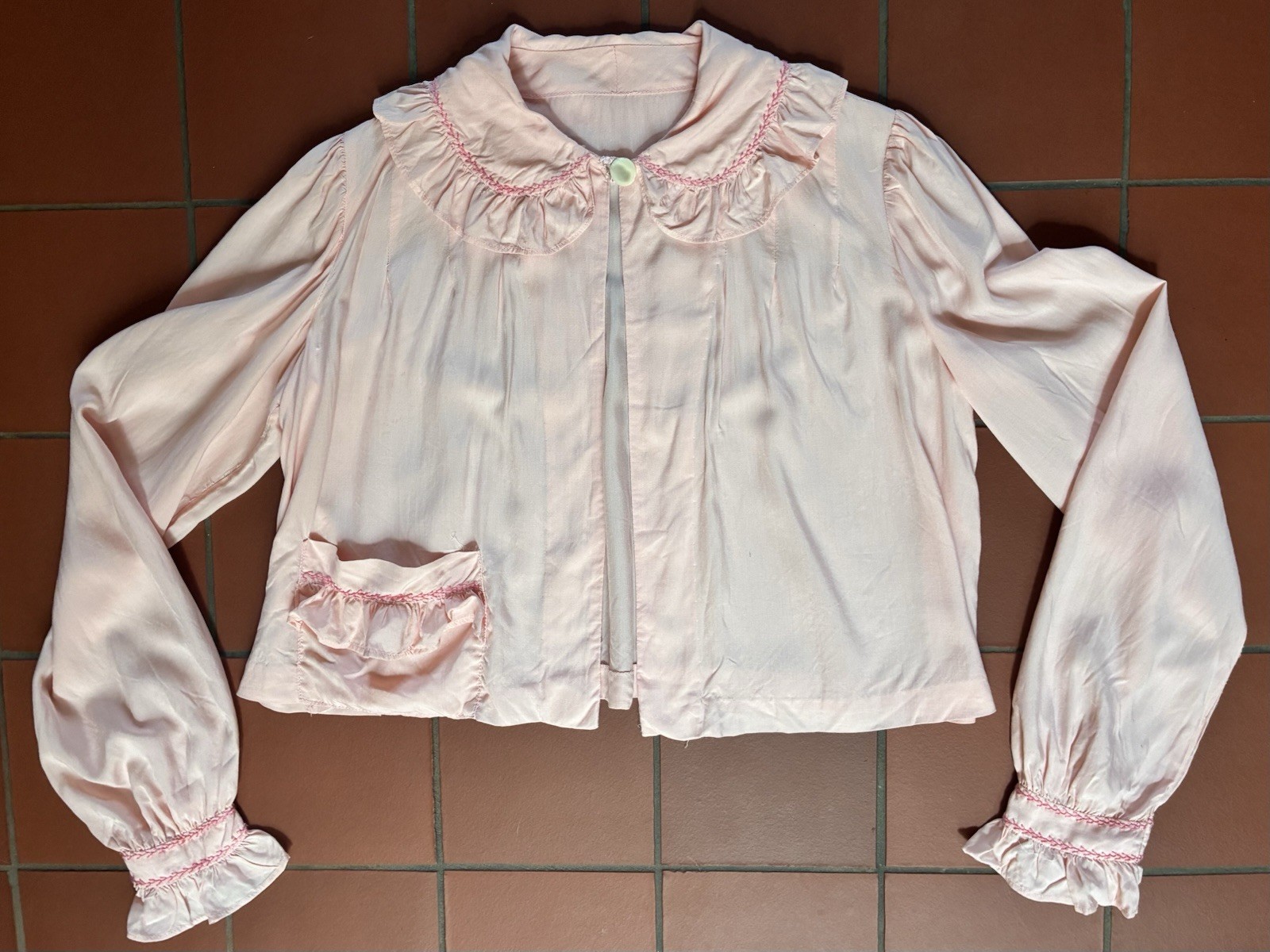 Vintage 40s/50s Handmade Pink Bed Jacket w Ruffle Collar & Embroidery