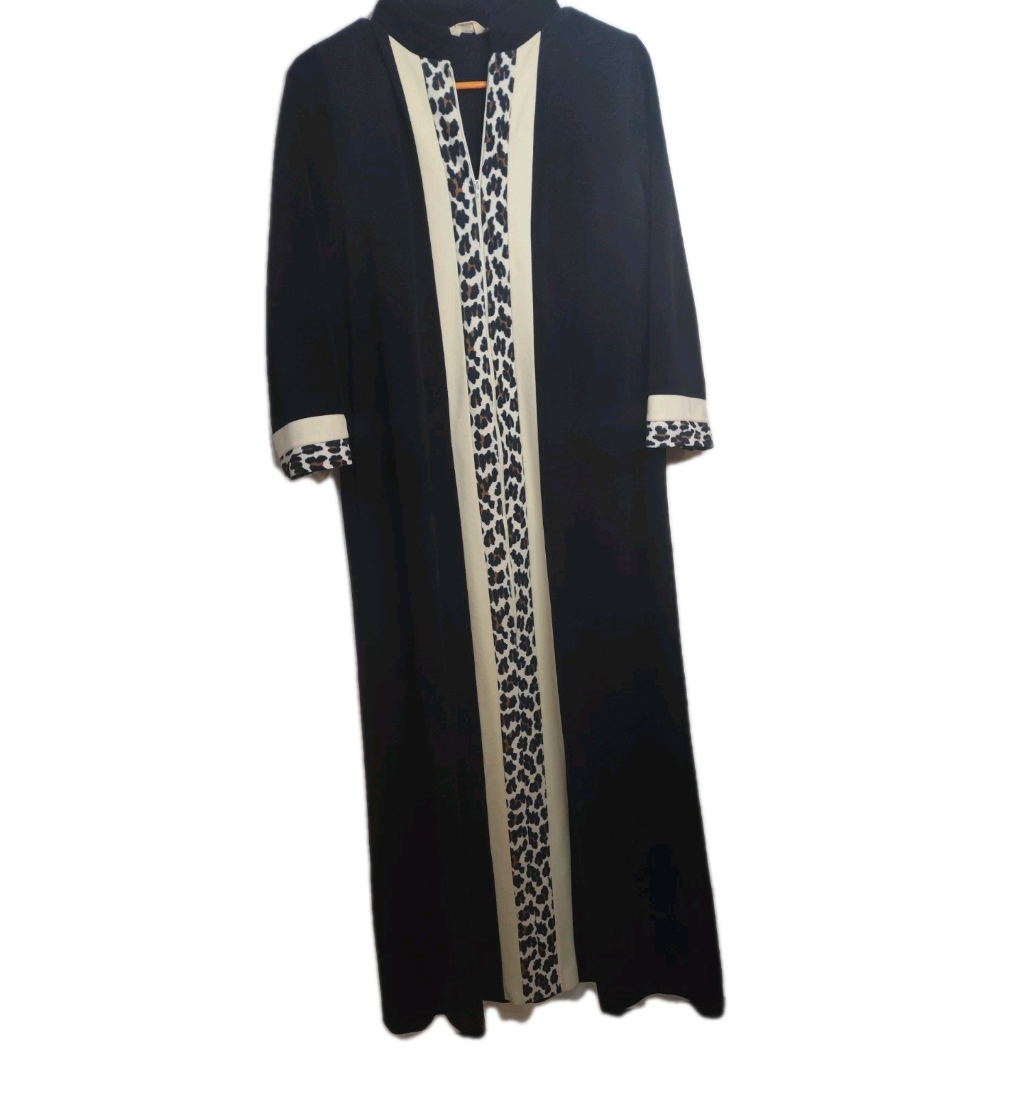 Vintage Vanity Fair Full Zip Robe Black With Animal Print Size 10 Pocket Mobwife