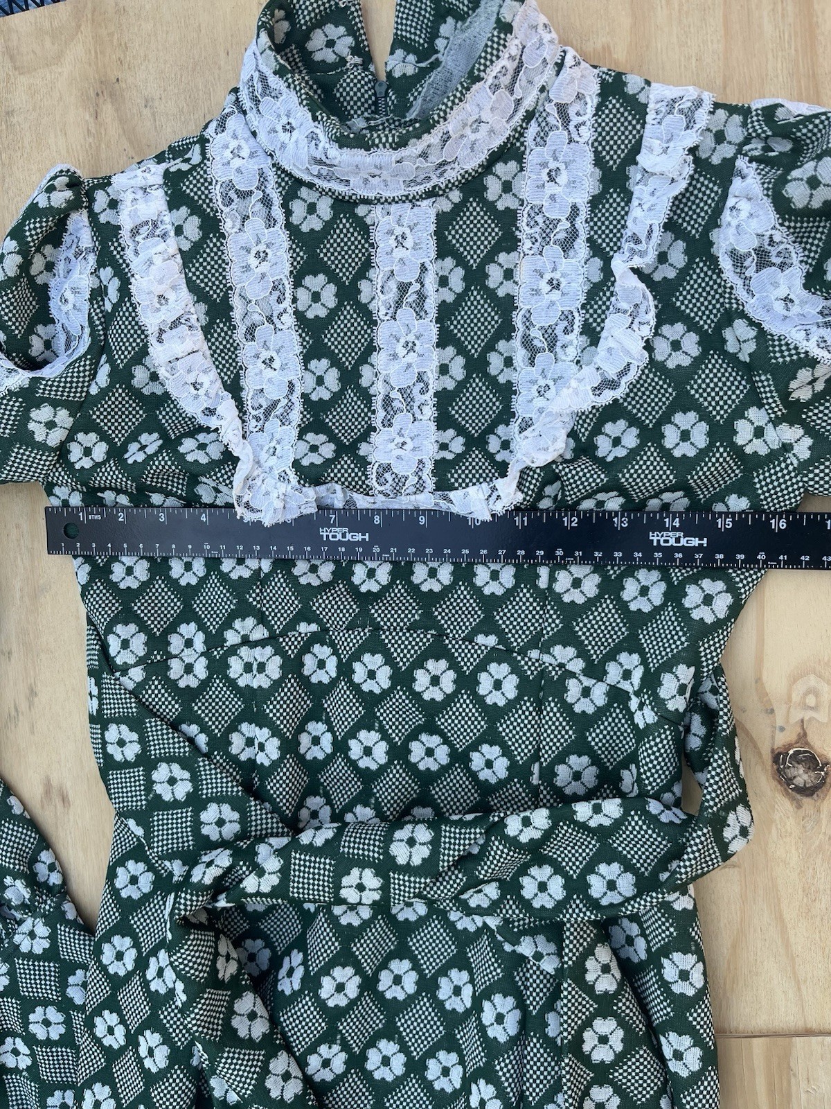 Vintage 70s Prairie Maxi Dress Green Floral Lace Trim Boho Cottagecore Victorian