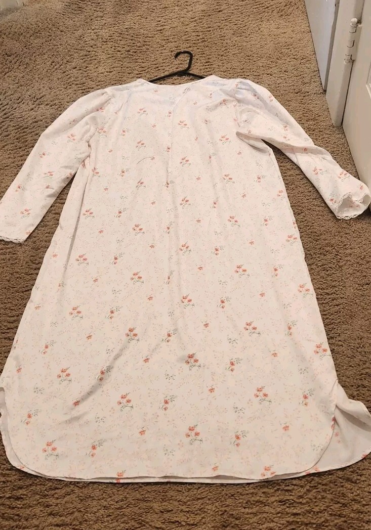 Vintage Satin Light Fleece Lined Nightgown by Rosa’s Closet, Size Large, NEW 46″