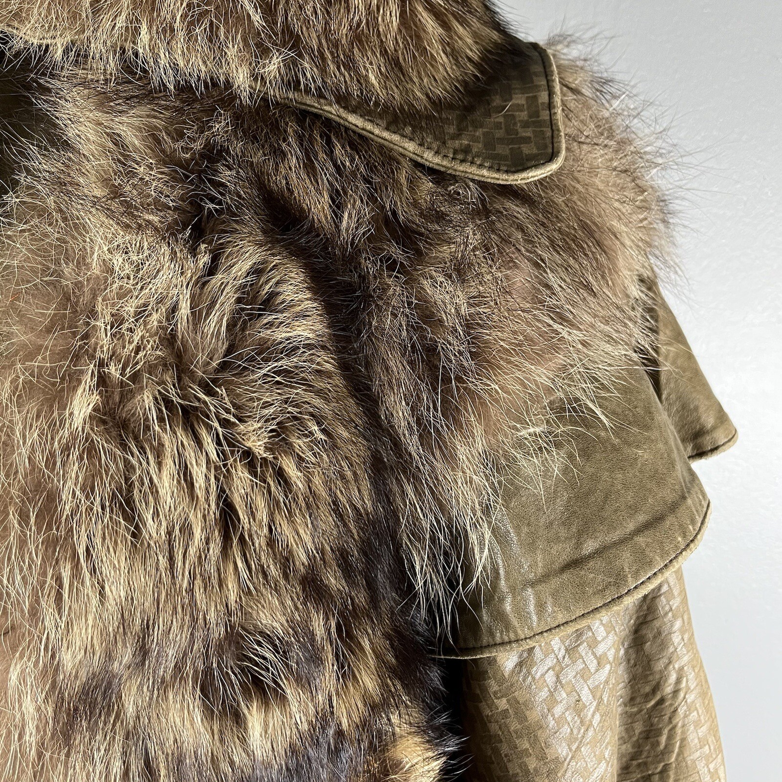 Rare Authentic Vintage Raccoon Fur Olive Leather Bomber Made in the USA – L/XL