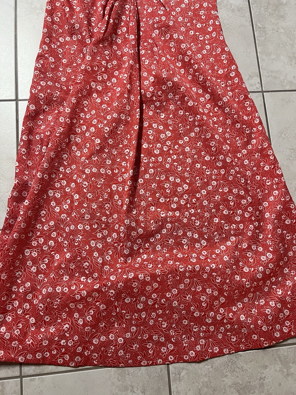 Vintage McInerny Dress Hawaii Size 10 Red Flowers Lace Trim Short Sleeve