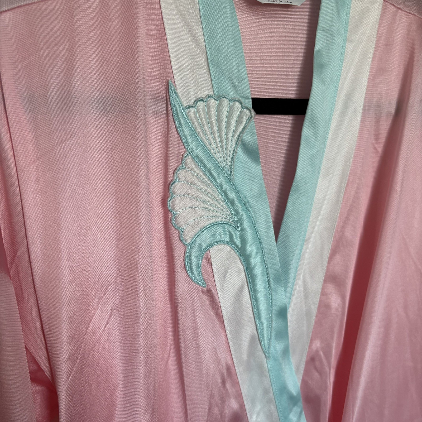 Vanity Fair Robe M Cottage Core Romantic Feminine VTG 70s