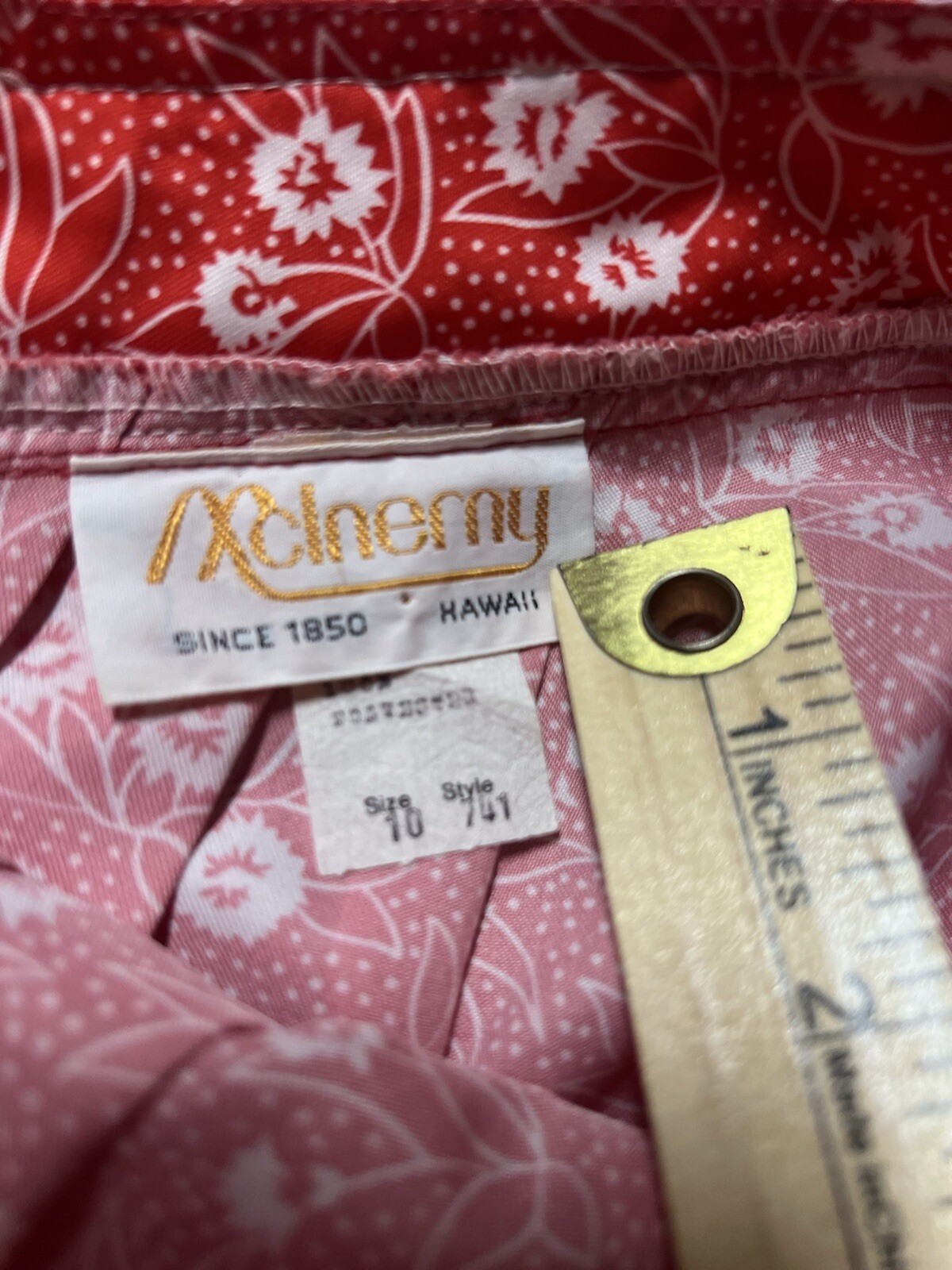 Vintage McInerny Dress Hawaii Size 10 Red Flowers Lace Trim Short Sleeve