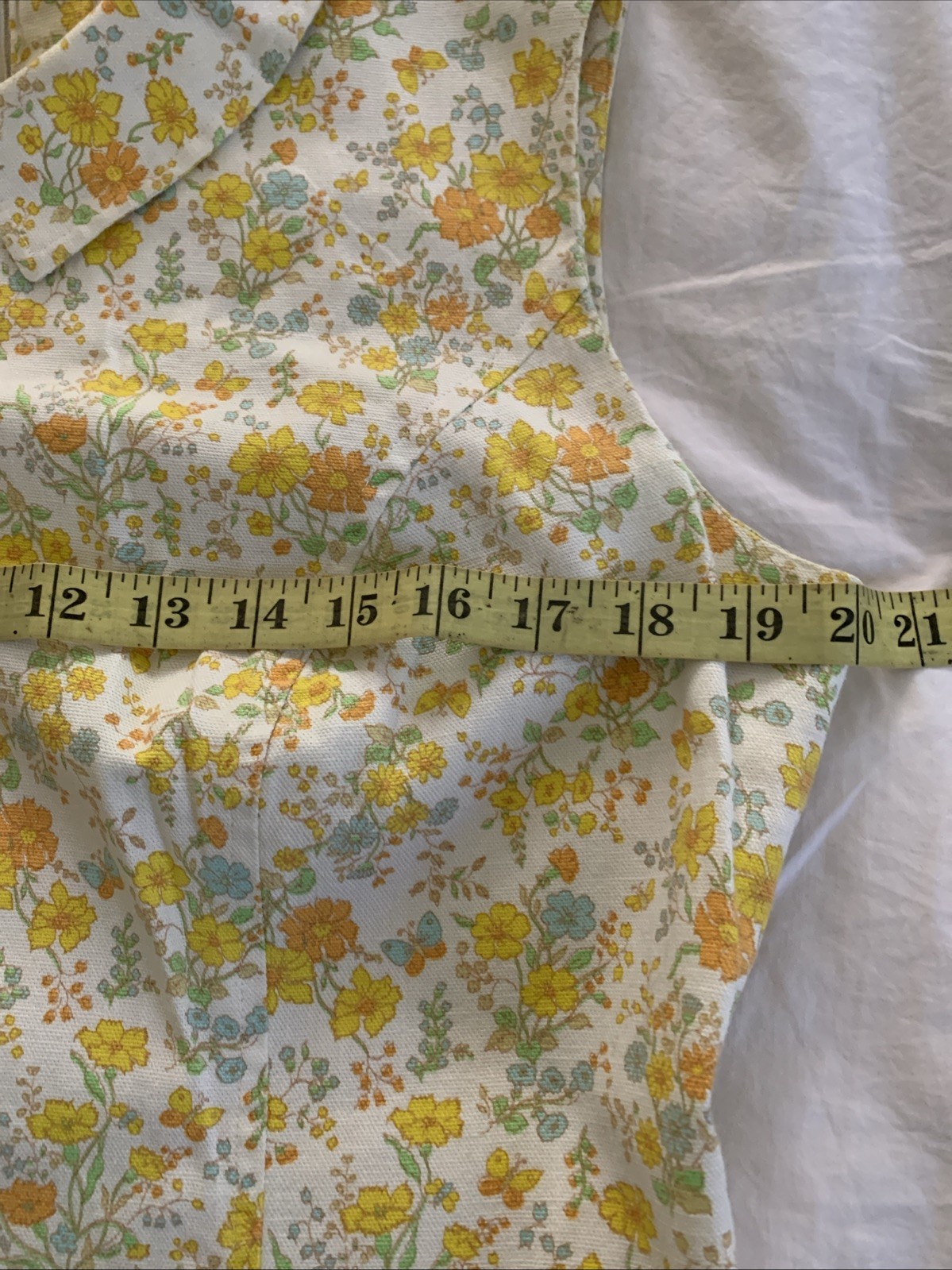 Cos Cob 1960s Vintage Peter Pan Collar Sleeveless Dress Yellow Floral Print