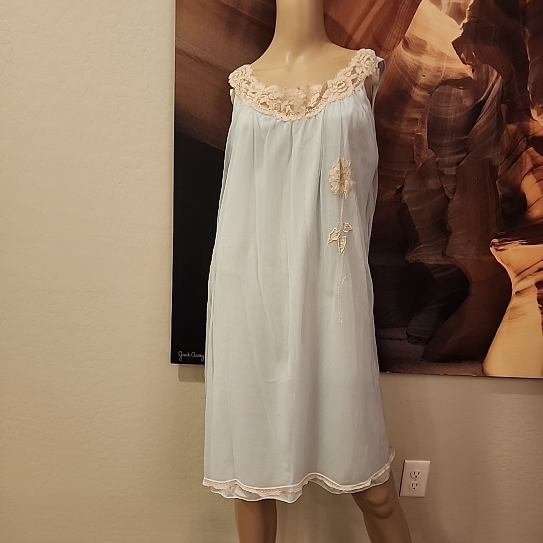 Aristocraft Nightgown Women’s L Double Layer Chiffon Blue Nylon Ecru Appliqué