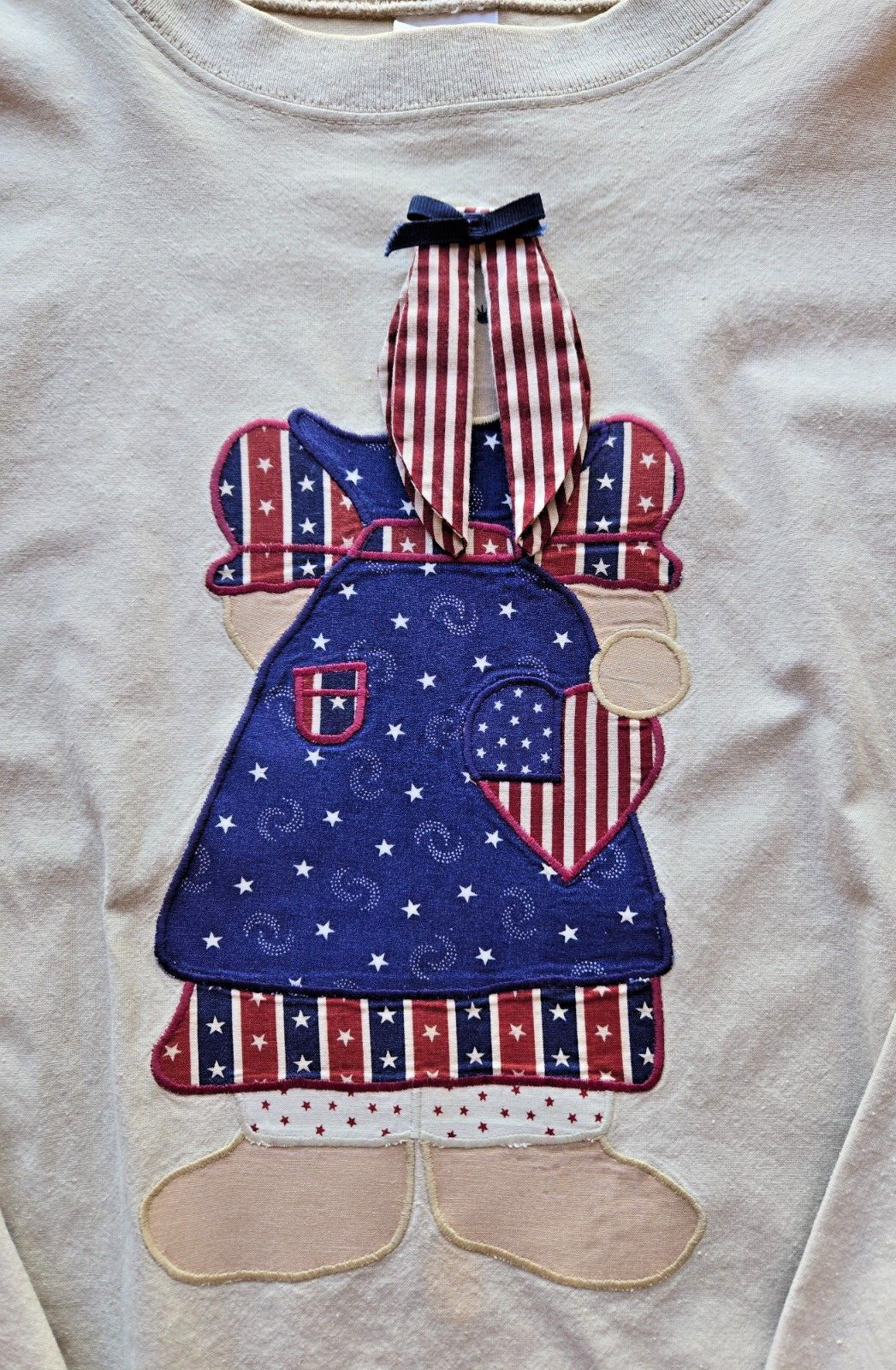 Vintage Quitman USA Brand Women’s Large Cream-Color Long Sleeve Shirt Bunny READ