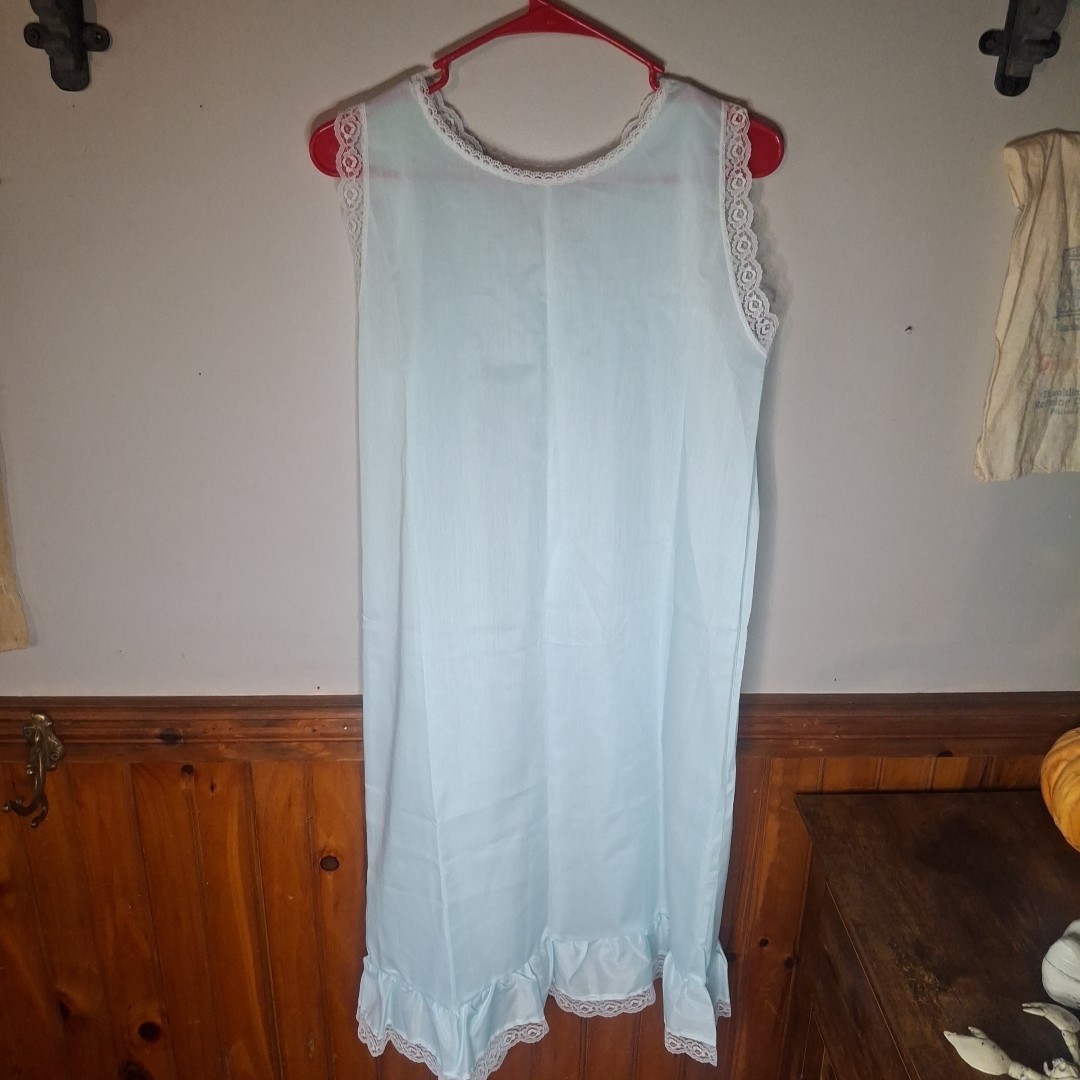 Vintage 1970s Glencraft Union Made – USA – Lace Cottage Core Nightgown NWT