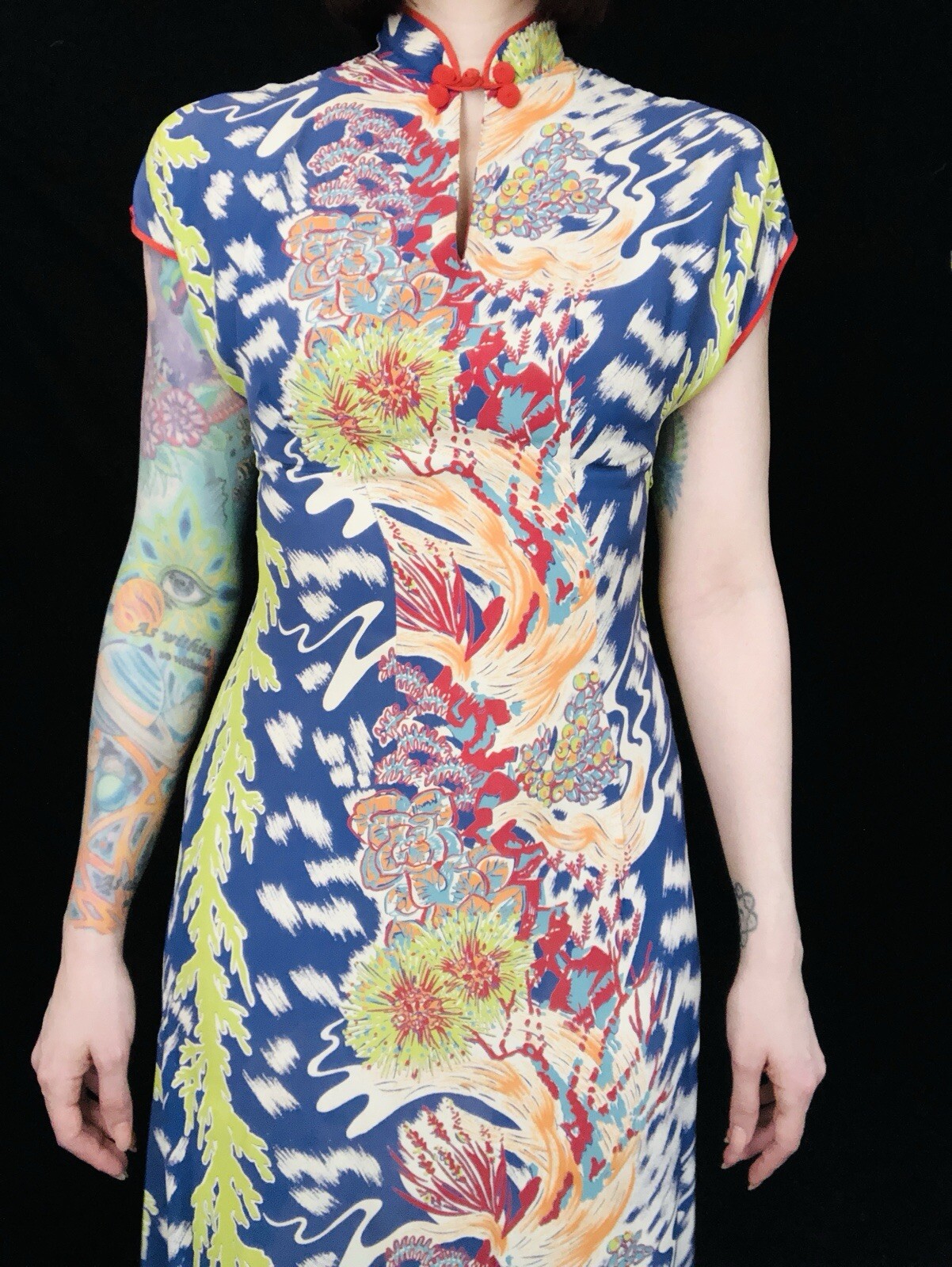 Vintage 1940s 40s Cold Rayon Wild Psychedelic Floral Hawaiian Dress Tiki Oasis