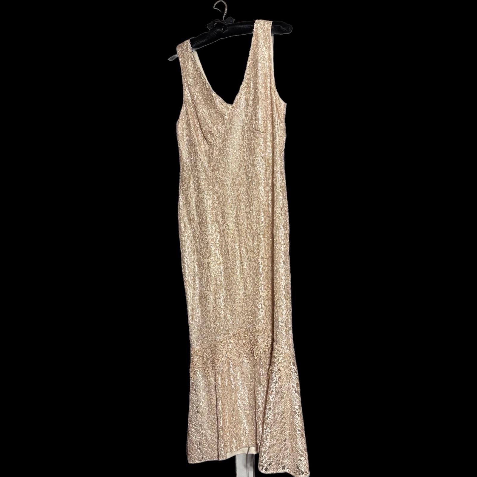 Vintage 😍 Lace S.L. Fashions Champagne Sleeveless Slip Maxi Dress 20” Across 12