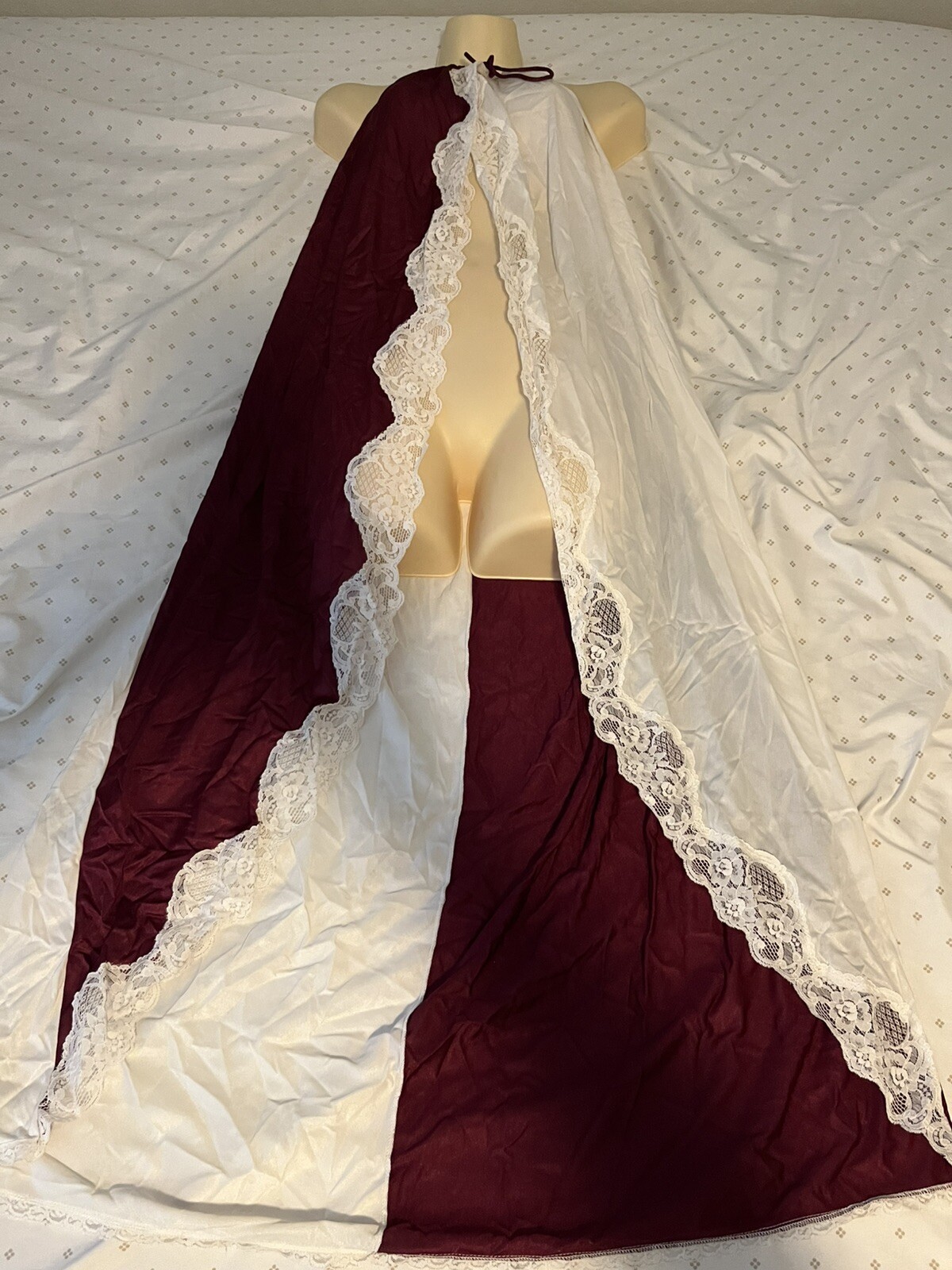 Vintage Tricot Jenelle of California long nightgown rare design SZ S Multicolor
