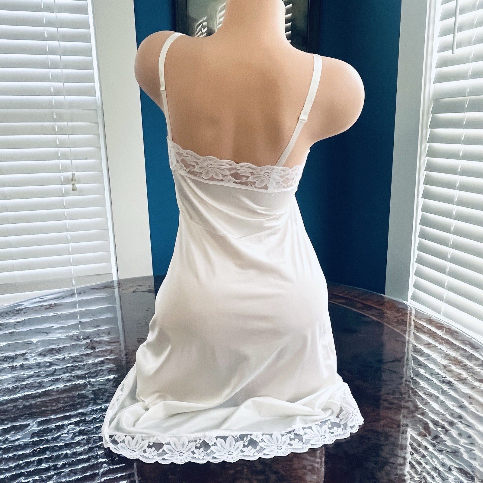 VTG 80s Full Dress Slip LORRAINE Nylon Lace White Size 32 Tall