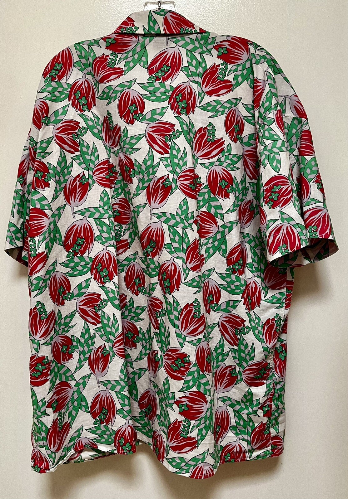 Vintage 80s 90s Generra Women’s Large White Cotton Blend Polo Camp Shirt Tulip
