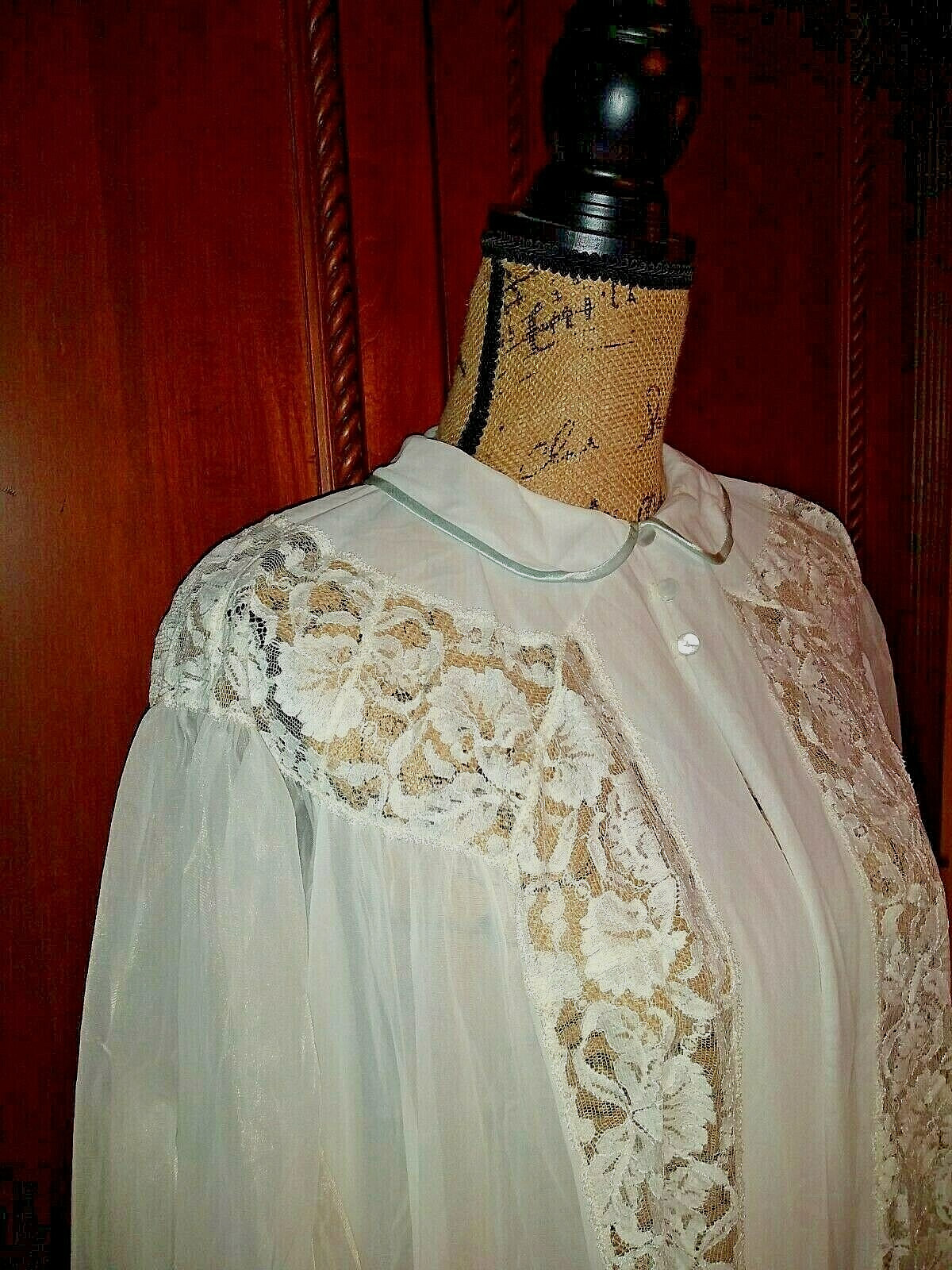 Vintage Eyeful by the Flaums Ornate Sheer Nylon Lace Robe 1950’s