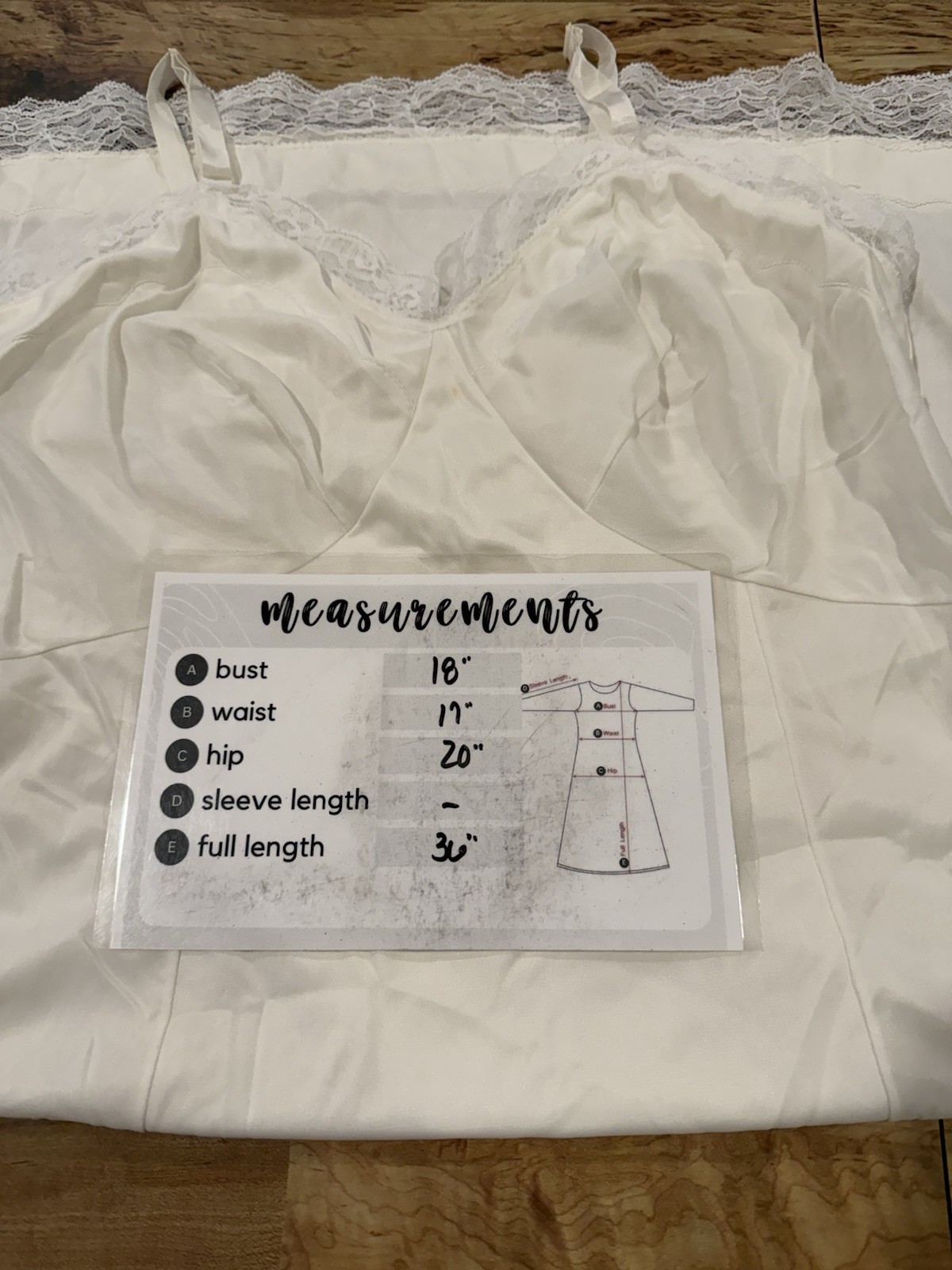 Sears The Doesn’t Slip Full 38 White Nylon Lace Vintage Lingerie Romantic Sexy