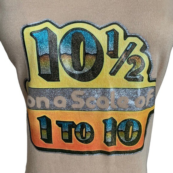Vintage 1970s “10 1/2” Glitter Iron On Short Sleeve Women’s Novelty T-Shirt Tee