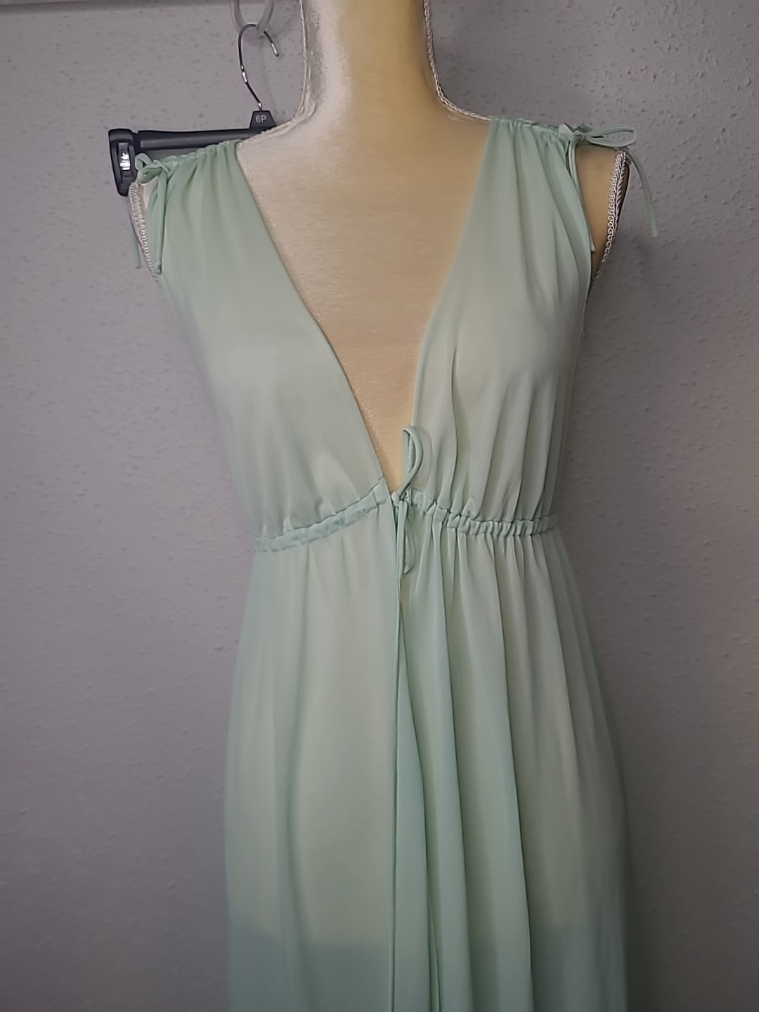 Vintage Vassarette 1970s Crepelon Sheer Nylon Slip Nightgown Long Maxi Pinup