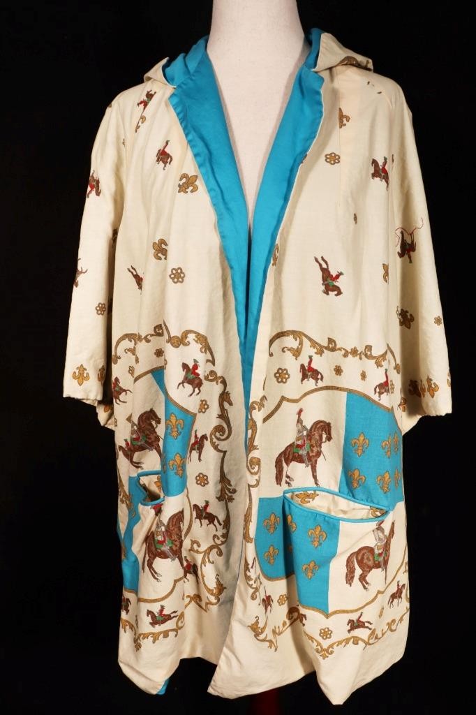 Unusual Vintage 1960’s Cotton Royal Print Jacket Size XL Excellent Condition