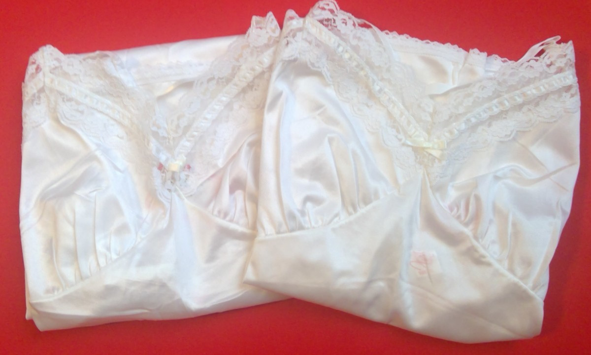 2 ladies Fortune full 100% Antron III nylon slips new w/ tags & lace trim sz 36