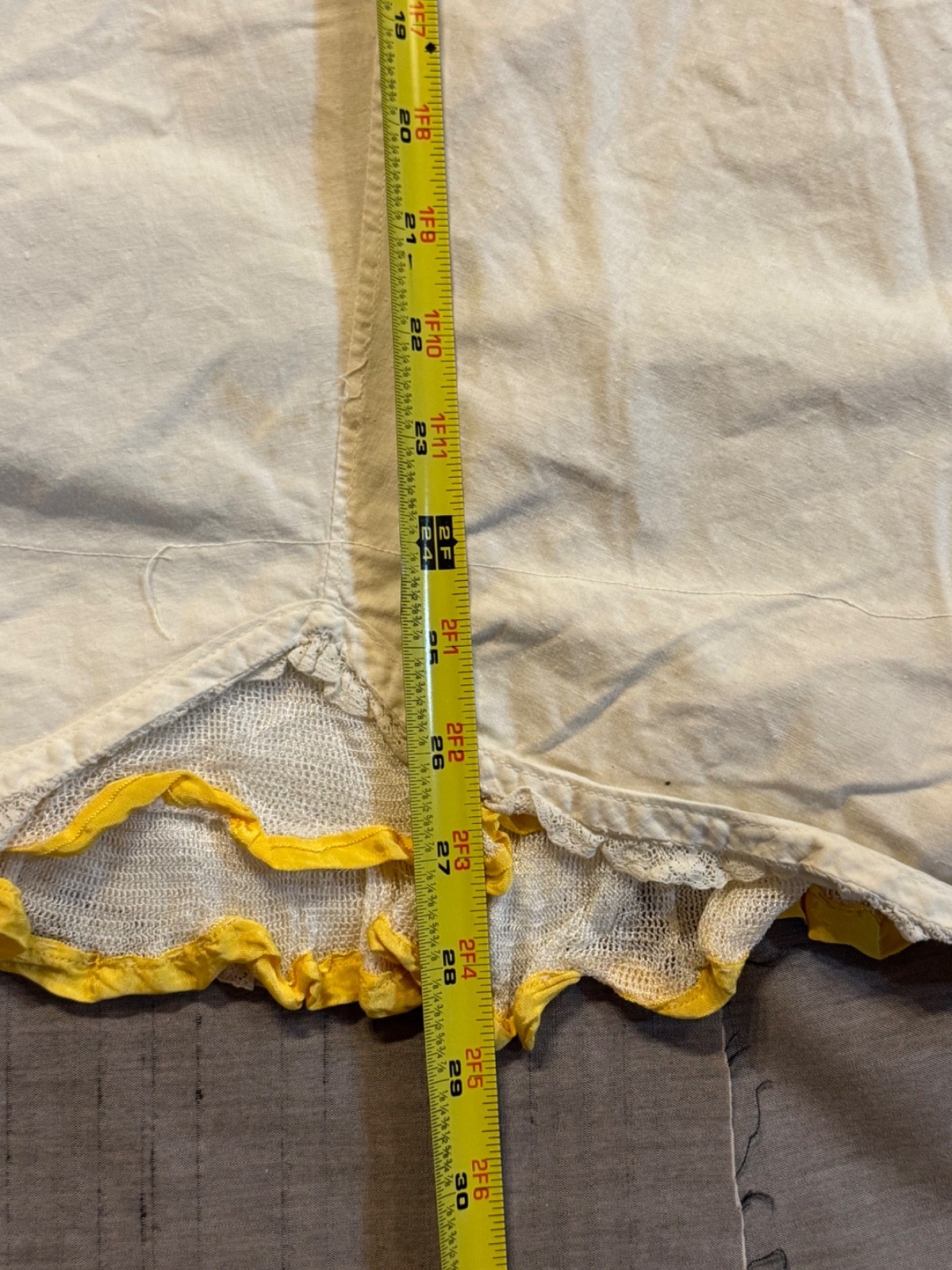 Antiq. FRENCH EDWARDIAN VICTORIAN WHITE COTTON PETTICOAT WITH LACE Trim Netted