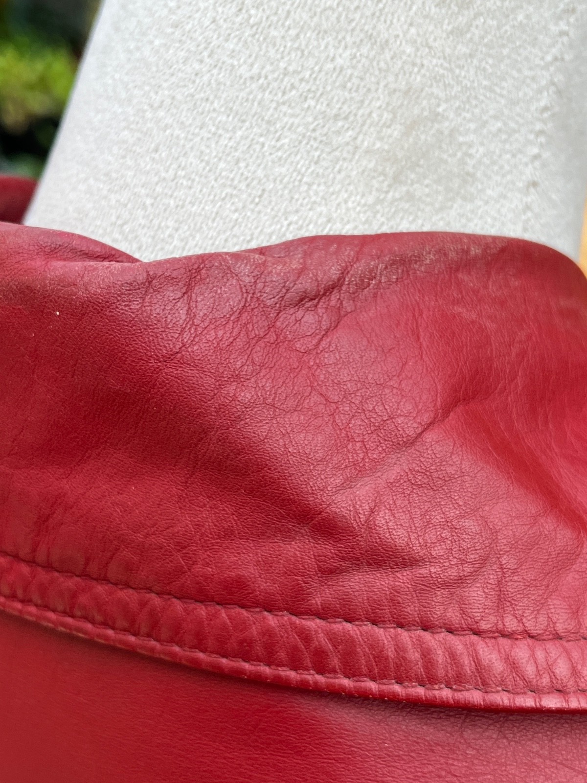 Vintage 70’s Mod Dark Red Women’s Leather Jacket Size Large READ