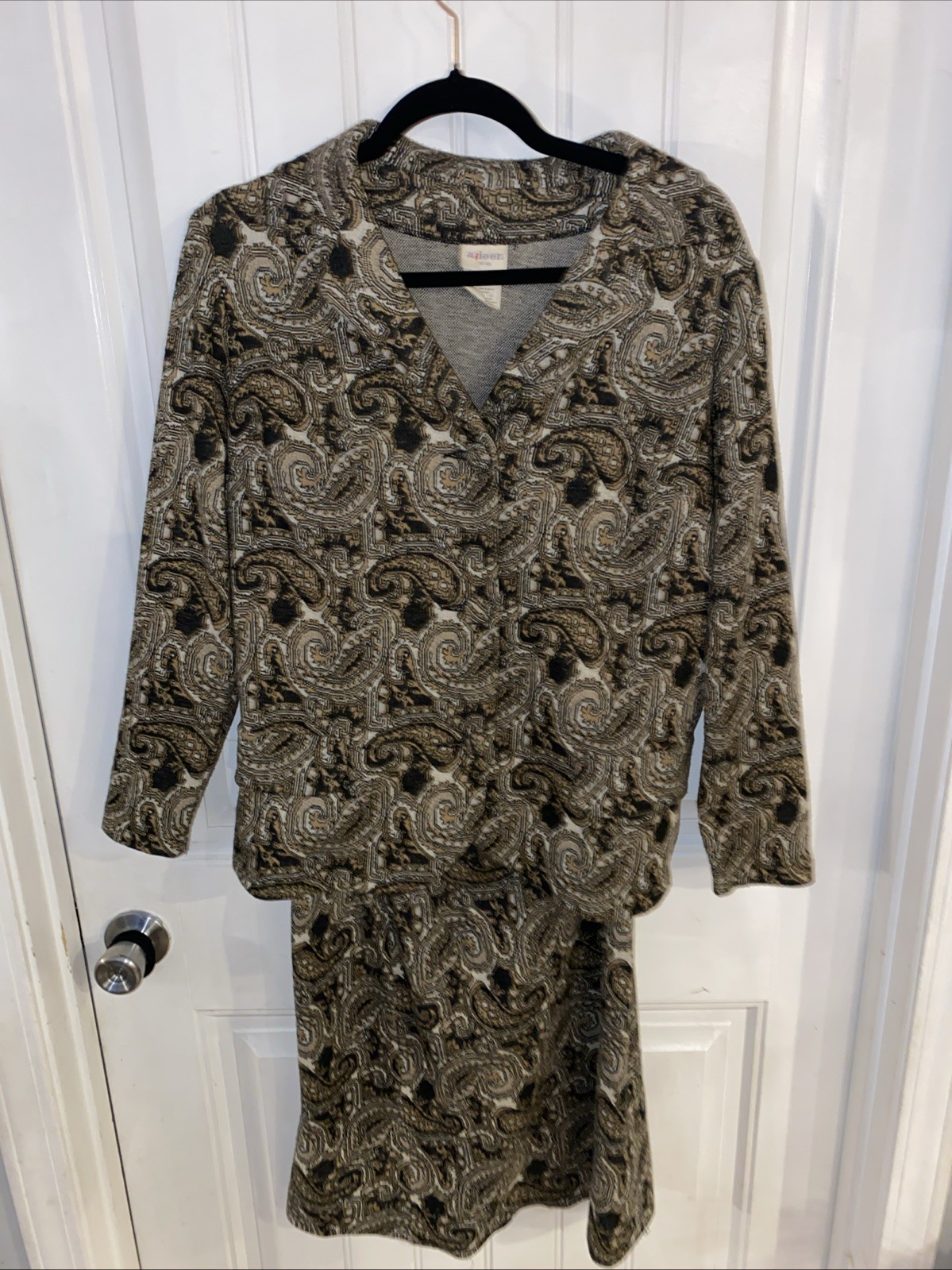 Vintage Aileen Yellow Brown And Black Paisley 2 Piece Jacket And Skirt Set