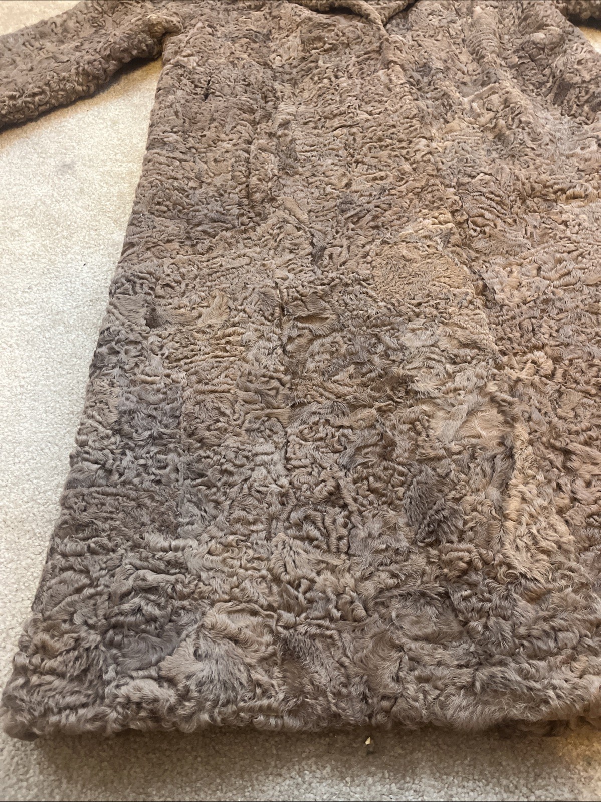 Vintage Karakul Lamb Toronto Furs Brown Coat K. Bouyotonoulos Athens Greece M/L