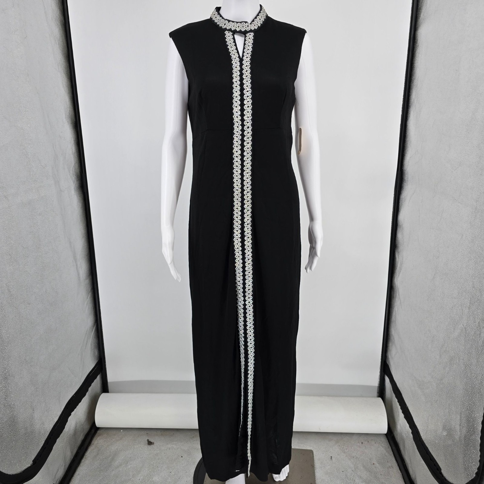 Vintage Early 1970s Black Keyhole Neck Sleeveless Column Maxi Dress (Size 4/S)