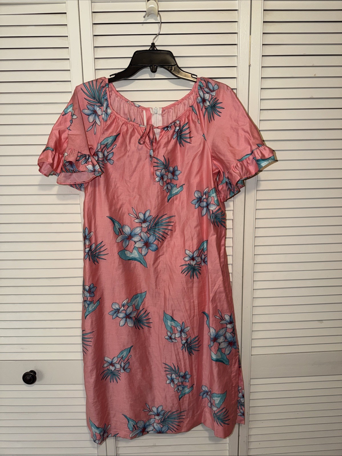 Vintage 1970s Coral floral Kimo’s Polynesian Shop Hawaiian Dress Mumu