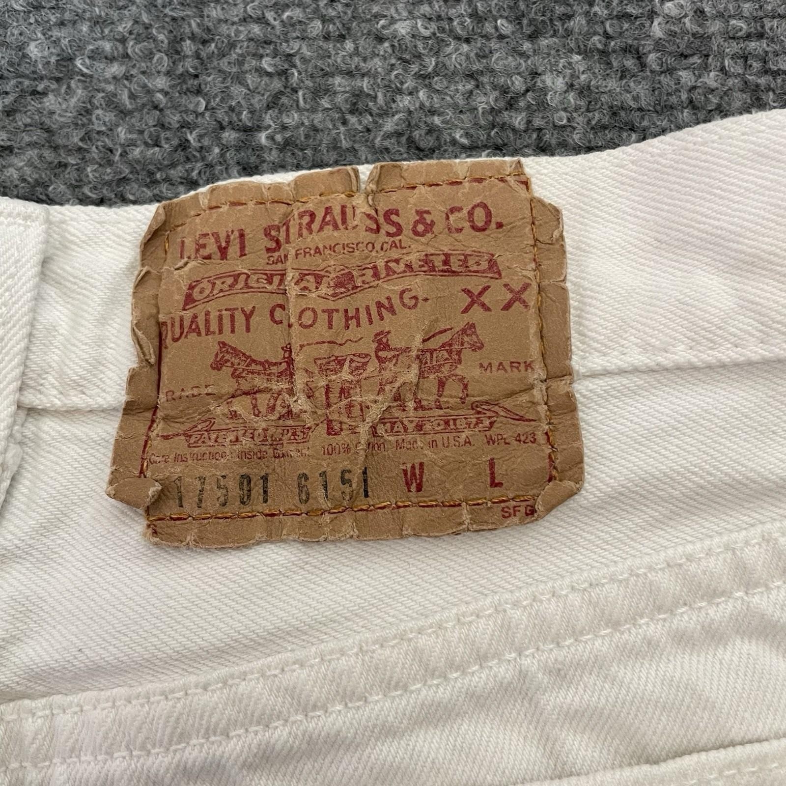 Vintage Levi’s Button Fly Jeans Paper Patch 70’s USA Size 9 White Denim 25×27