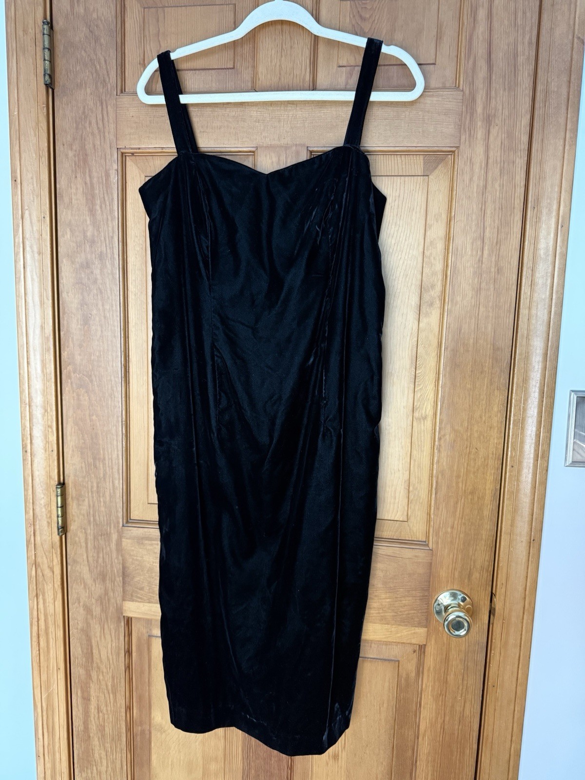 Vintage 90s 2000s Y2K black velvet curvy midi dress USA dark fairy whimsigoth