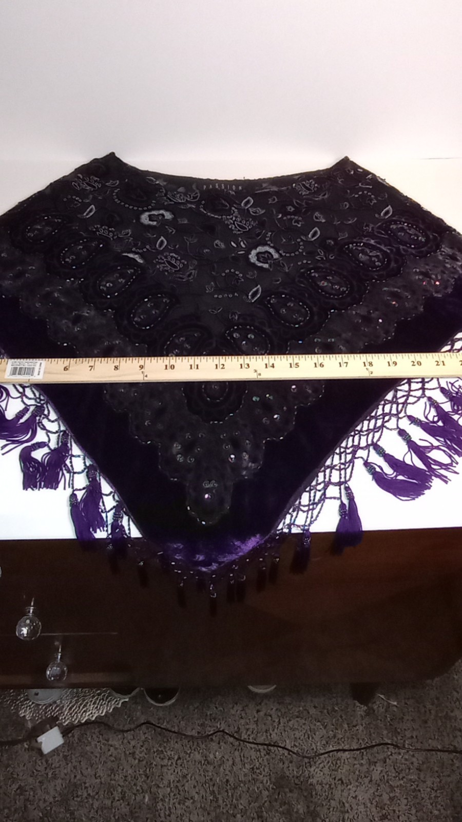 VINTAGE PURPLE/BLK SEQUINED VELVET SHAWL MADE BY PASSION Sz S/M *RARE*
