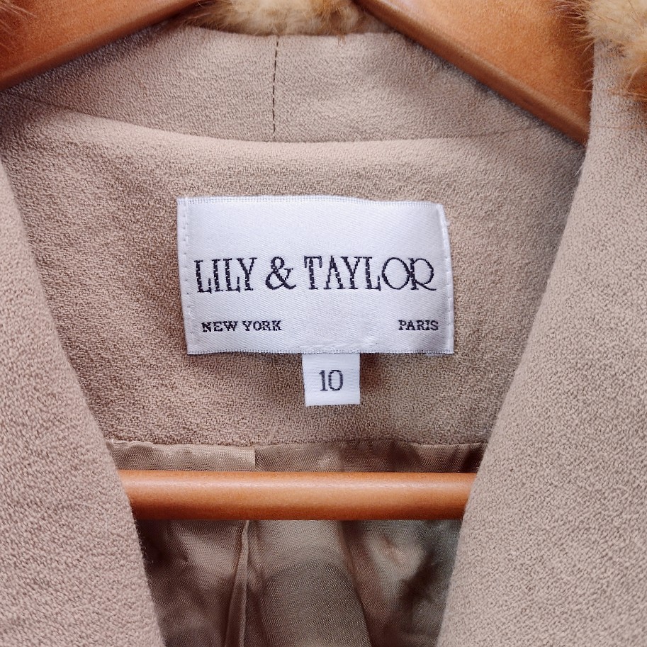 VTG Lily and Taylor Womens Jacket Medium Tan 100% Wool Fur Trim Made USA