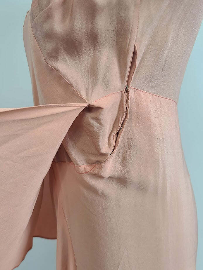 Vintage 1940s Pink Dress Beading on Sleeves Interesting Construction Adjustable