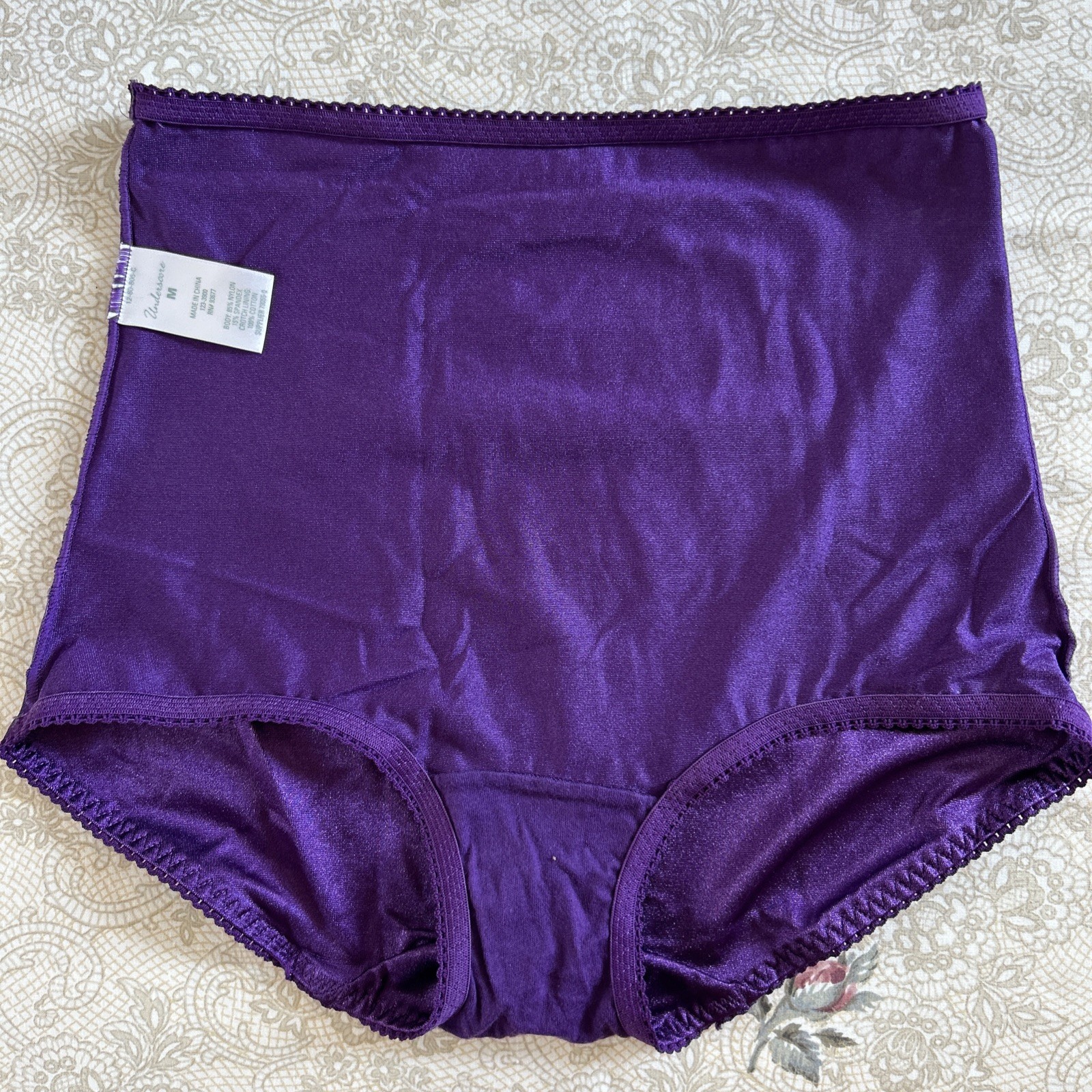 Underscore Shapewear Medium Control Purple Panties Briefs Size Med NWOT