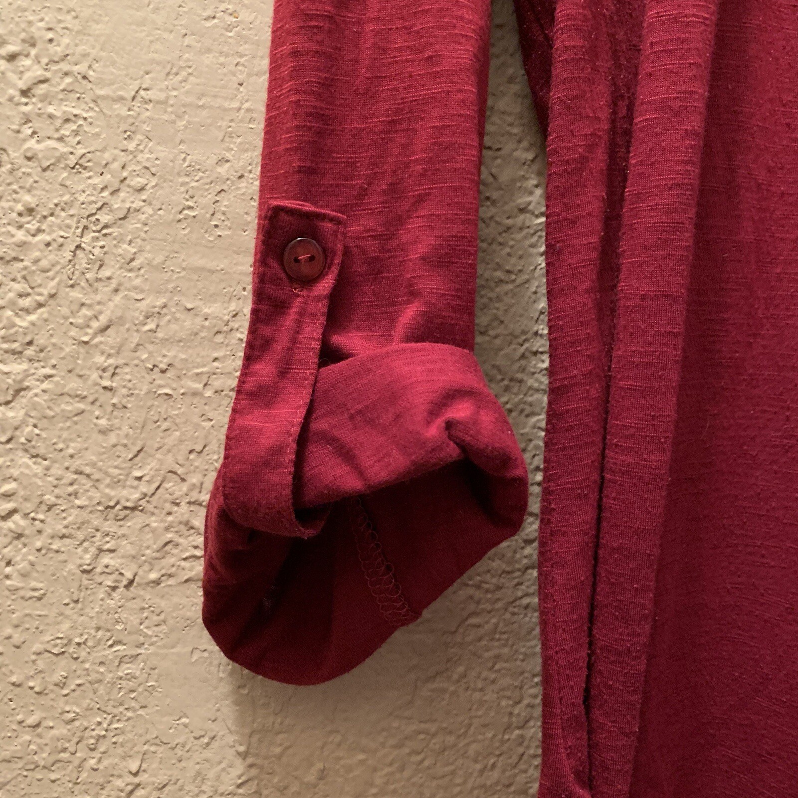 Absolutely Famous Burgandy Blouse Button Adjustable Sleeves Lace Detail Size M