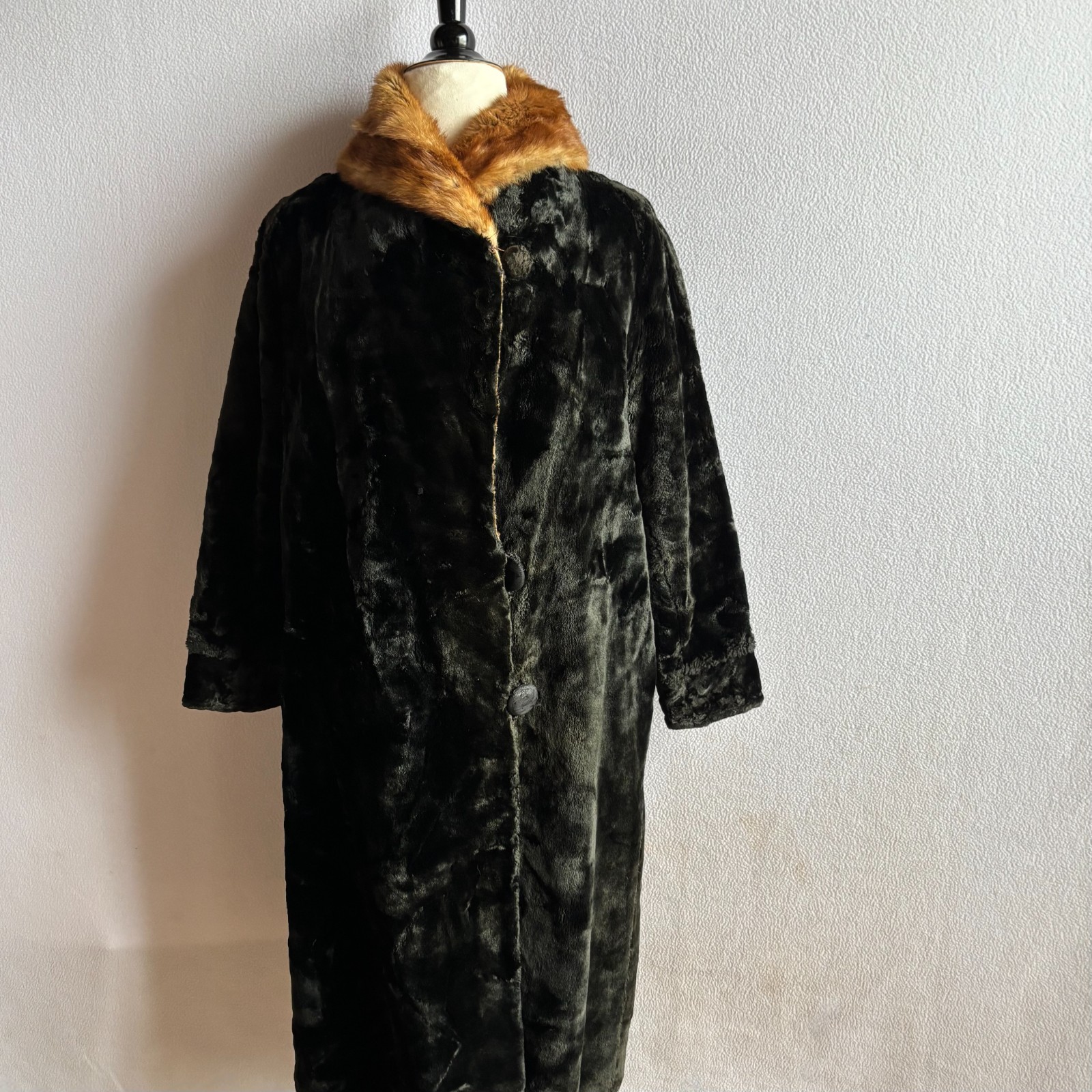 Vintage Antique 1920s Flapper Black Plush Plush Coat Brown Fur Collar