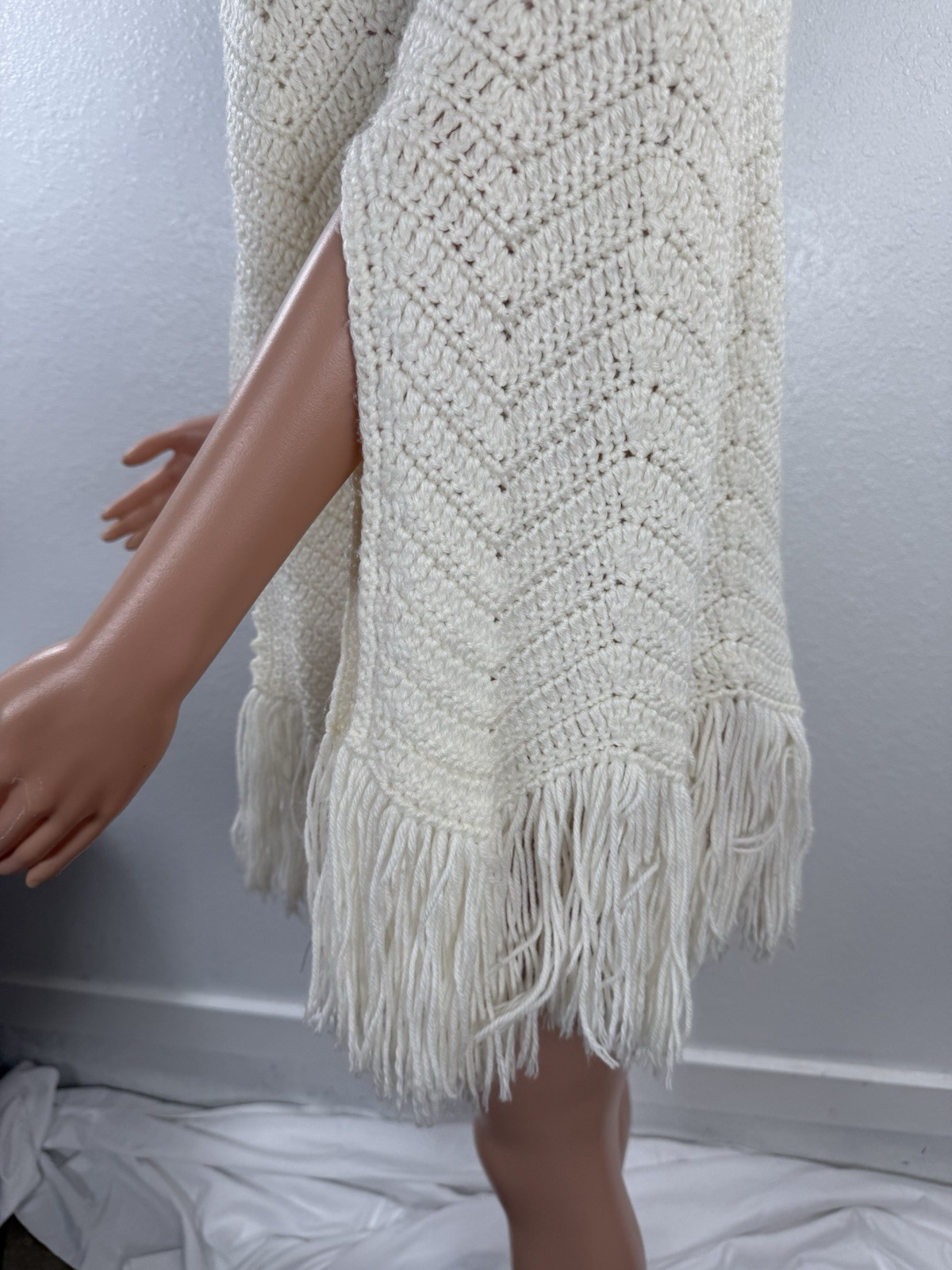 70s Vintage Crochet Off White Poncho Shawl Handmade Knit Wrap Boho Crocheted