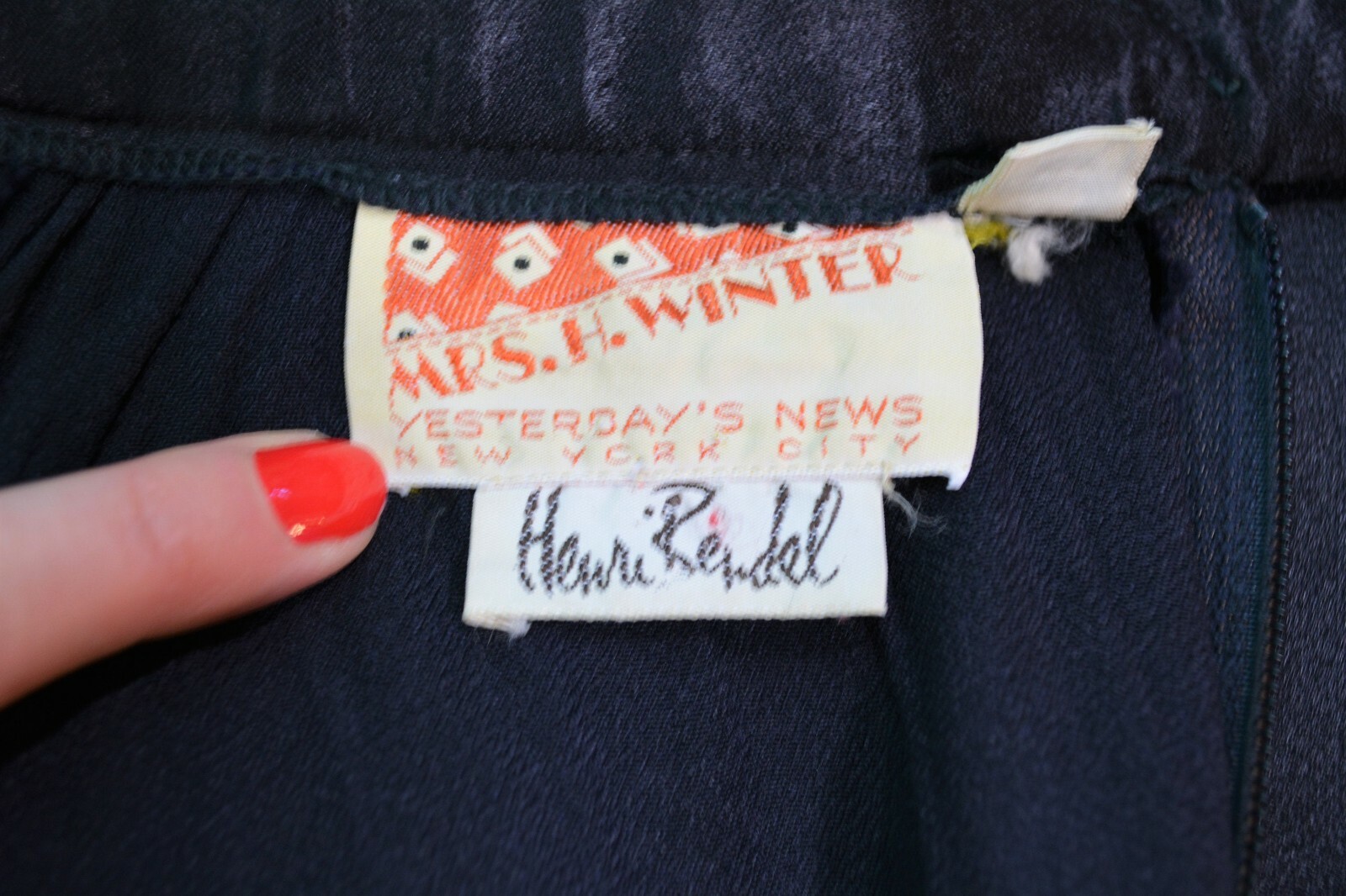 Vintage 1970s Black Satin Skirt Mrs H Winter Henri Bendel W 23″