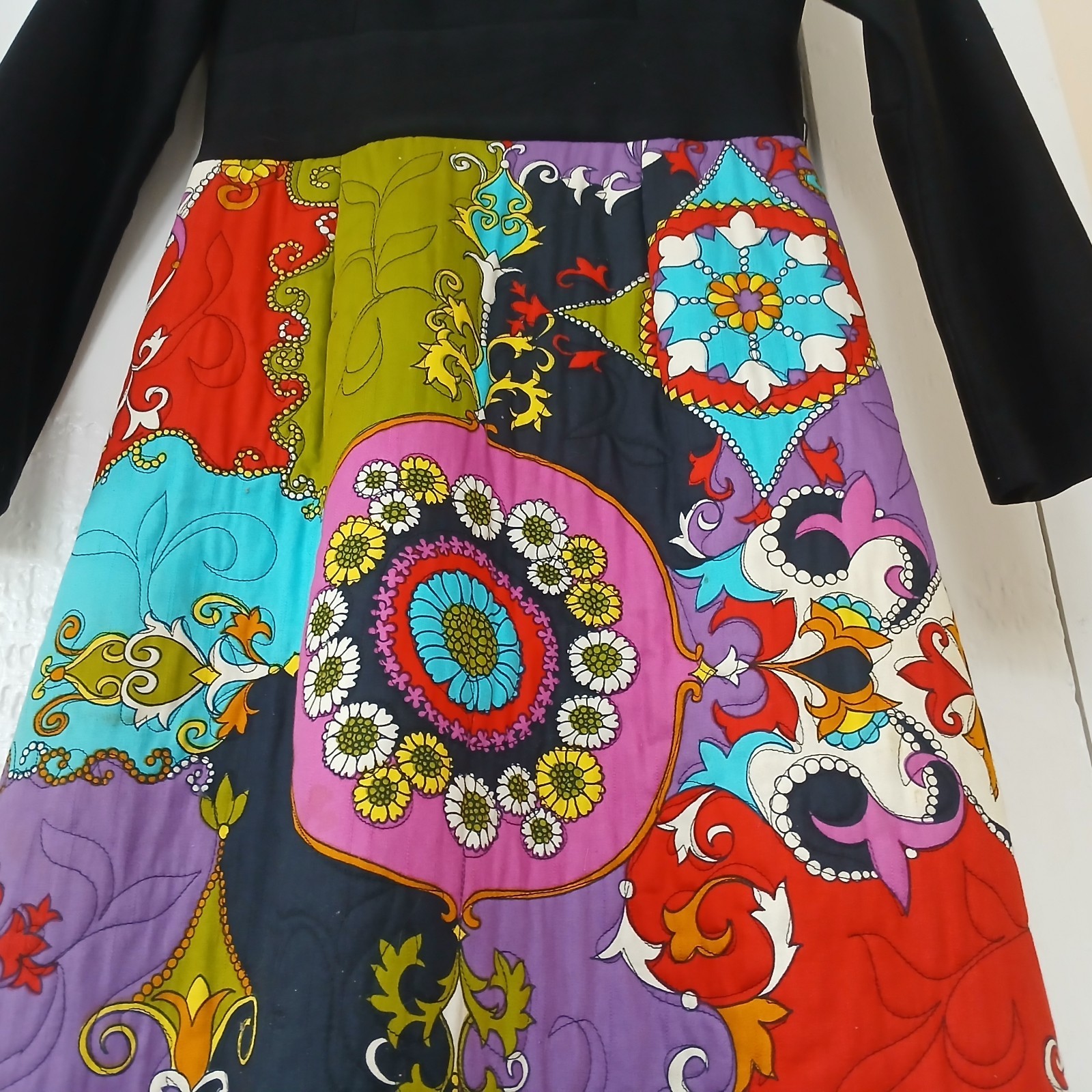 VTG DYNASTY QUILTED MULTICOLORED BEAUTIFULL LONG SLEEVE DRESS SIZE 8 READ