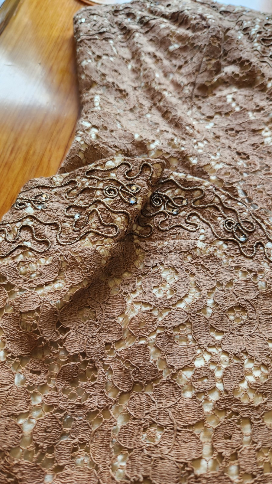 Beautiful Vintage Blush And Cream Lace Embellished Dress Size Small With Pockets